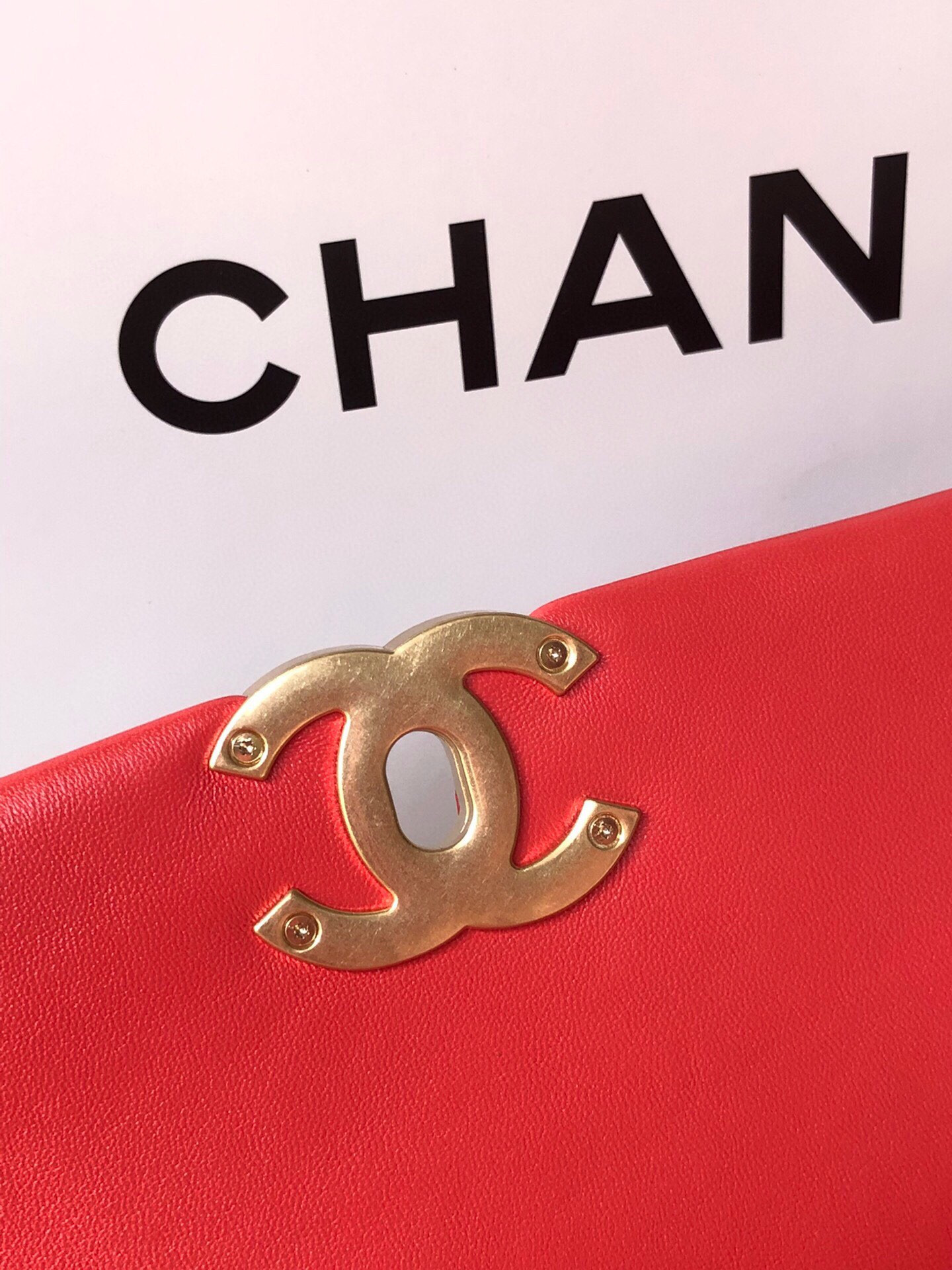 CHANEL 19 LARGE HANDBAG Shiny Leather Red, Gold-Tone, Silver-Tone & Ruthenium-Finish Metal 7.8 × 11.7 × 3.9 in