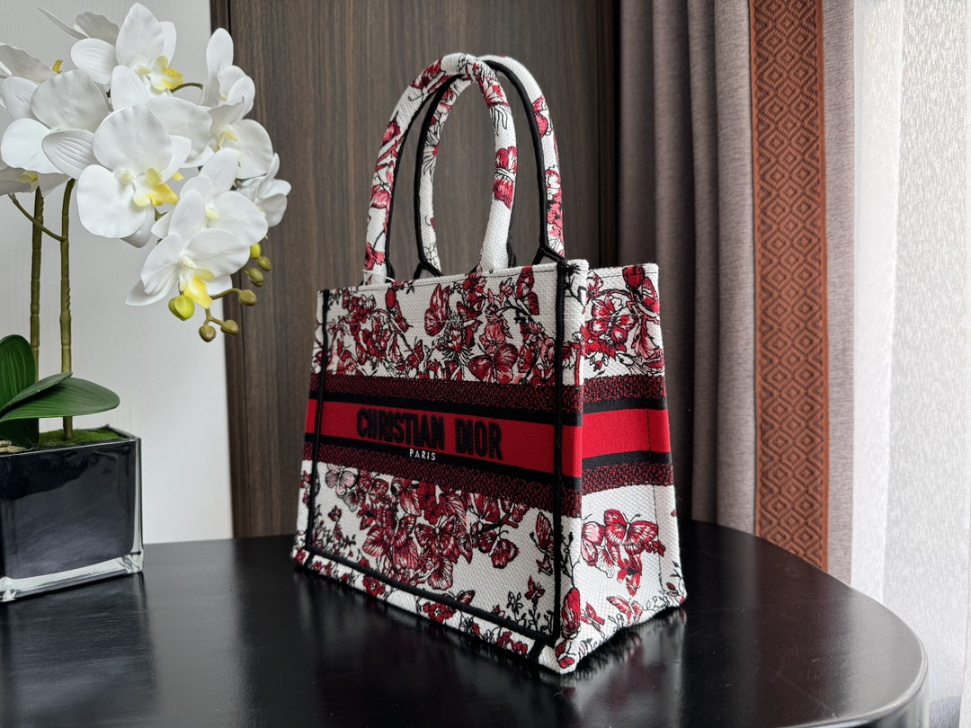 Small DIOR BOOK TOTE WHITE AND RED LE CŒUR DES PAPILLONS EMBROIDERY 10.5 x 8.5 x 5.5 inches