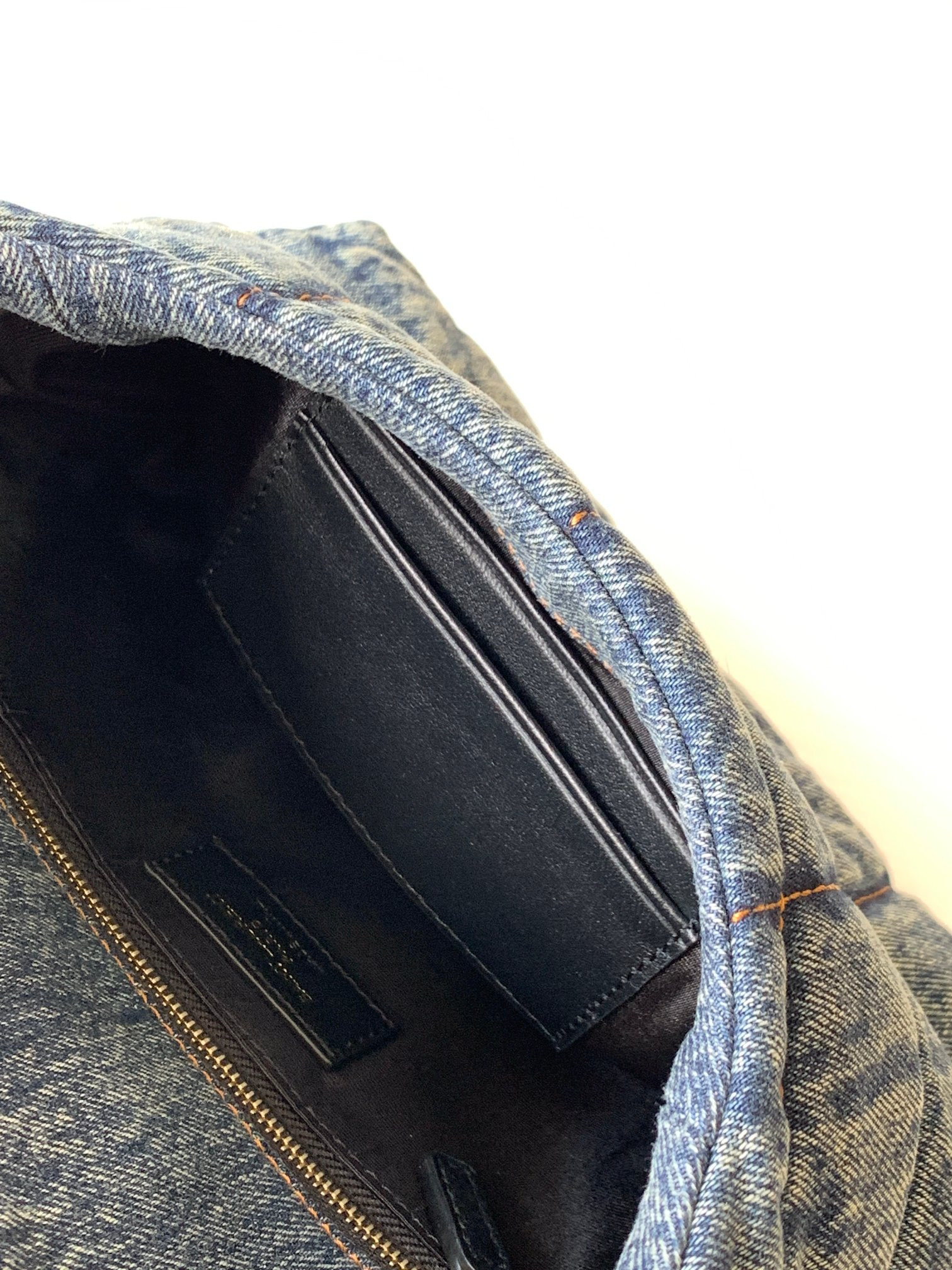 YSL PUFFER IN SUEDE AND DENIM RODEO BLUE 23 X 15.5 X 5.8 CM