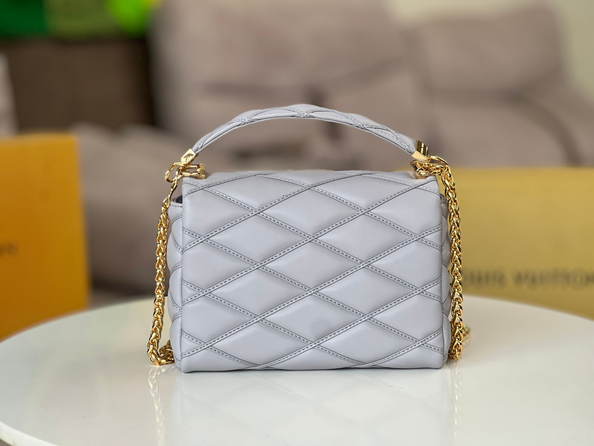 LOUIS VUITTON M22895 GO-14 MM Gray 9.1 x 6.3 x 3.9 inches