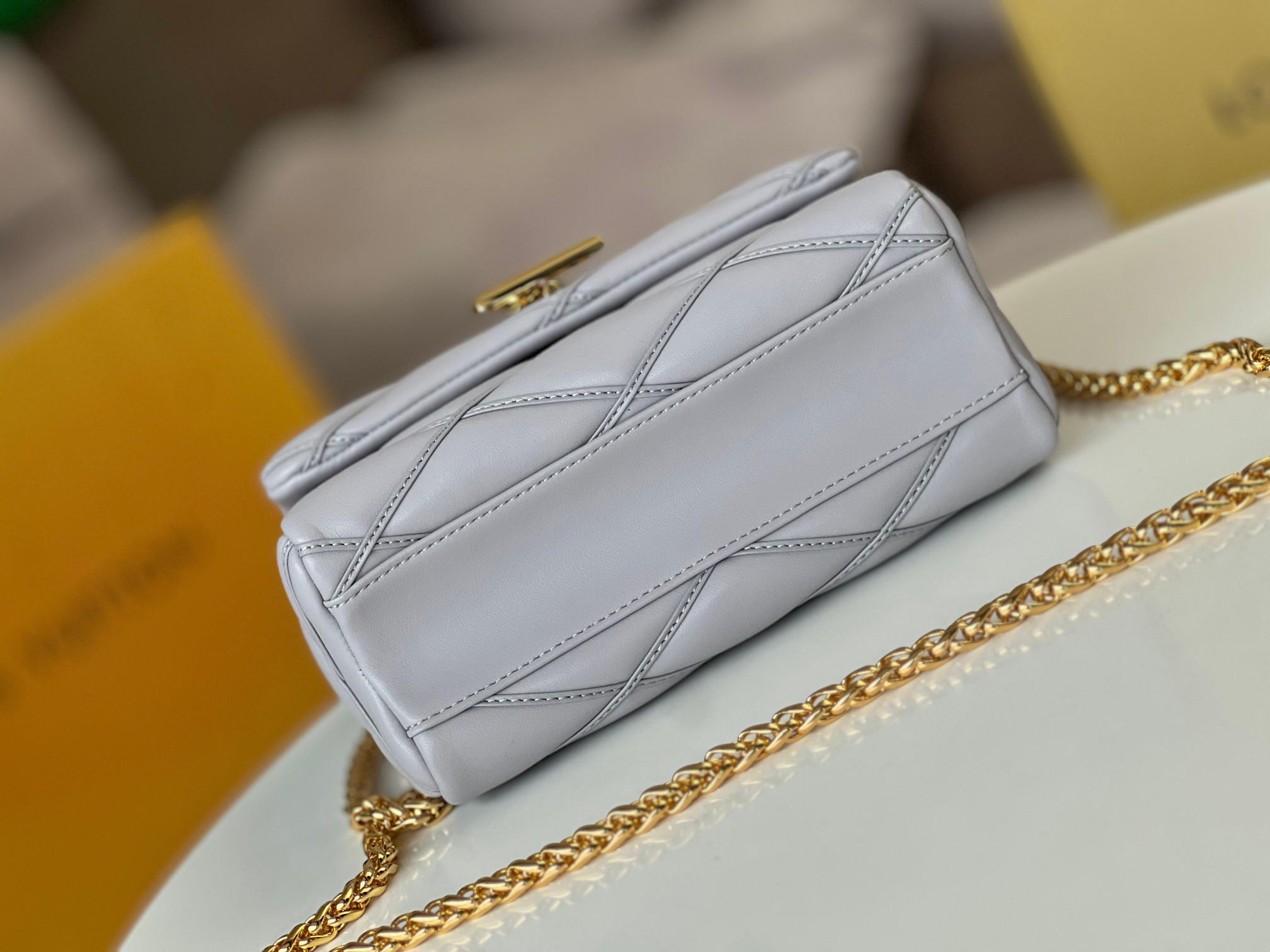 LOUIS VUITTON M22895 GO-14 MM Gray 9.1 x 6.3 x 3.9 inches