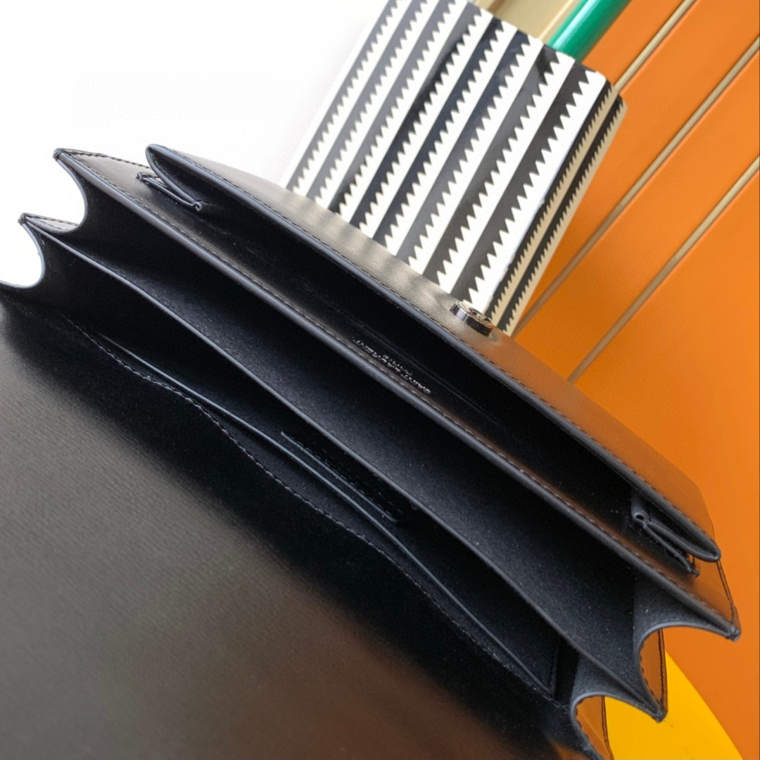 YSL SUNSET MEDIUM IN SMOOTH LEATHER NOIR 8 X 6.2 X 2.5 INCHES