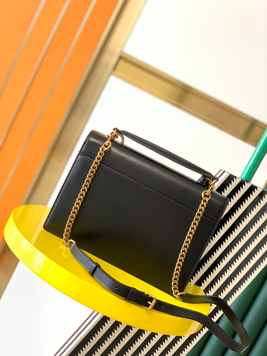 YSL SUNSET LARGE IN SMOOTH LEATHER BLACK 10.6 X 7 X 3.1 INCHES