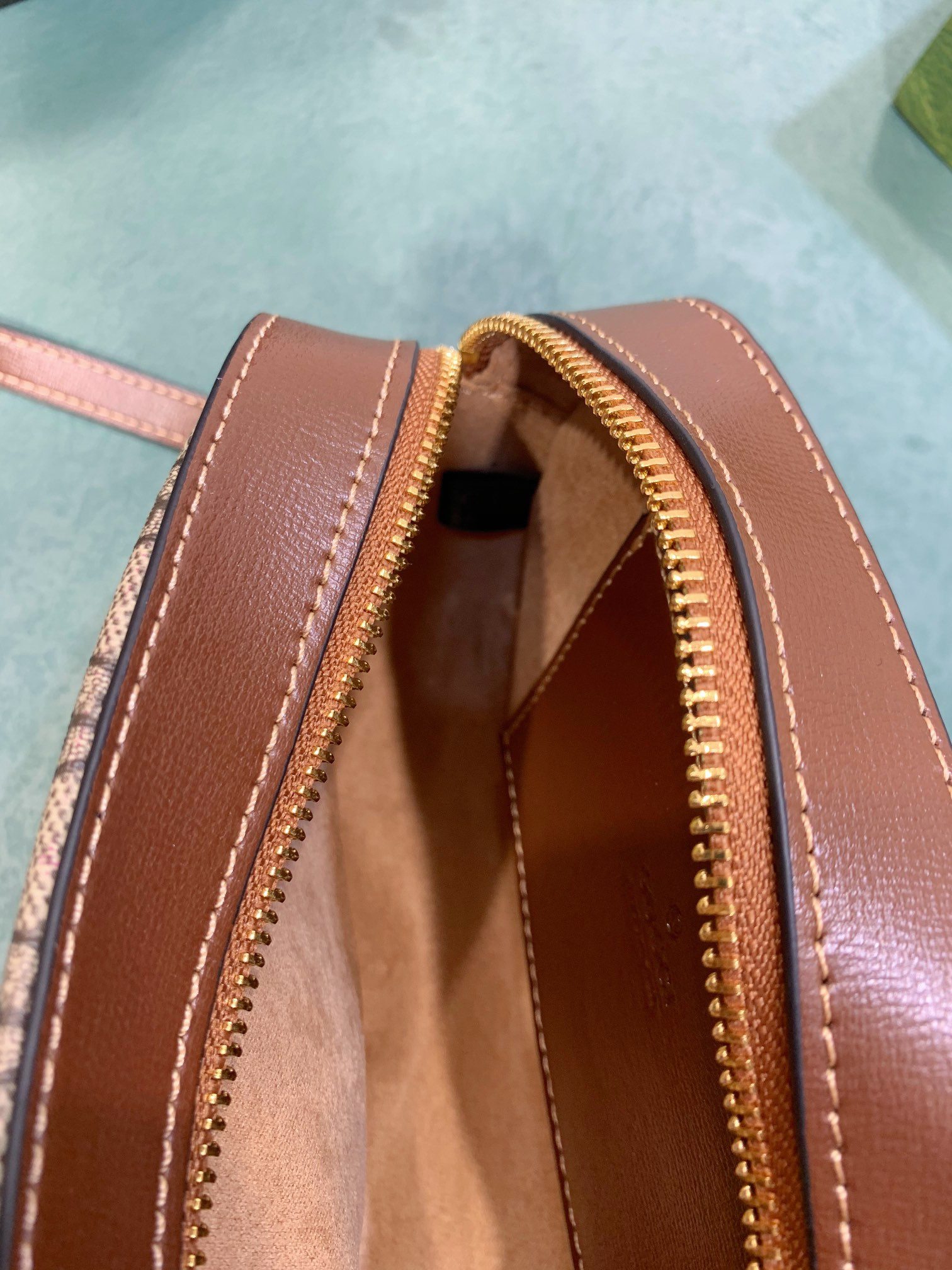 GUCCI HORSEBIT 1955 SMALL SHOULDER BAG Beige and ebony 7.9"W x 5.1"H x 2.4"D