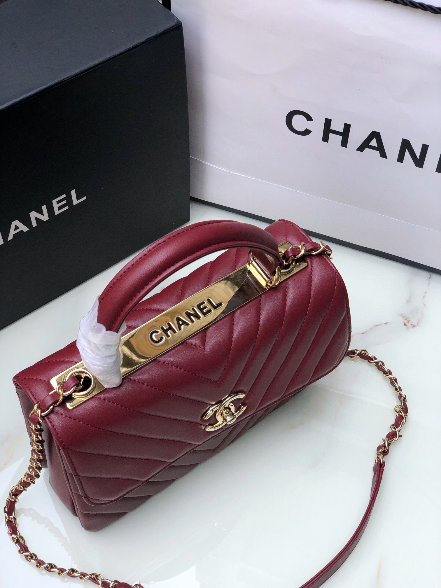 CHANEL FLAP BAG WITH TOP HANDLE RED 6.6 × 9.8 × 4.7 in