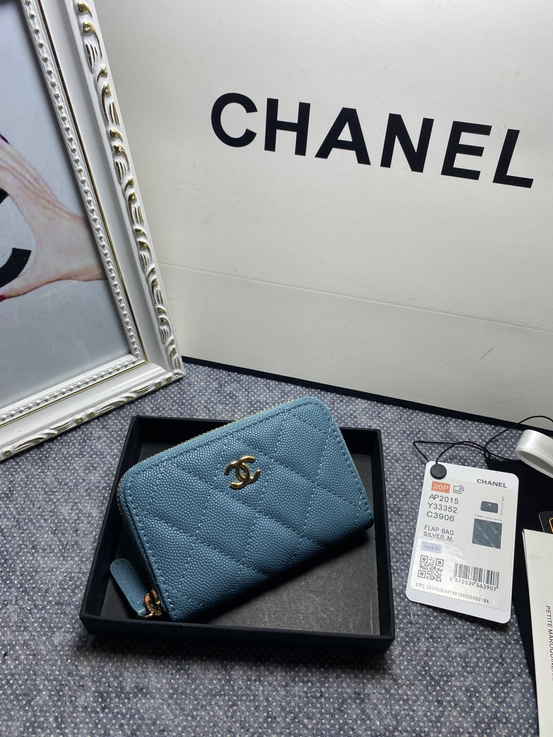 CHANEL ZIPPED COIN PURSE 7.5x 11x 2.5cm