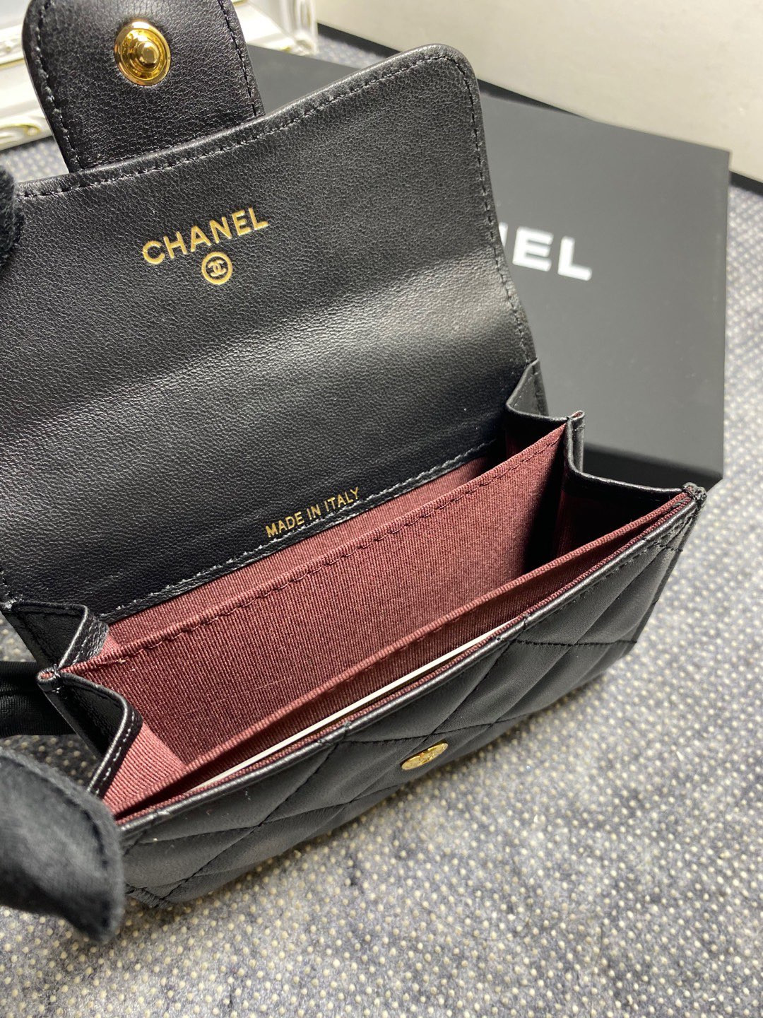 CHANEL FLAP WALLET 12 x 8.5cm