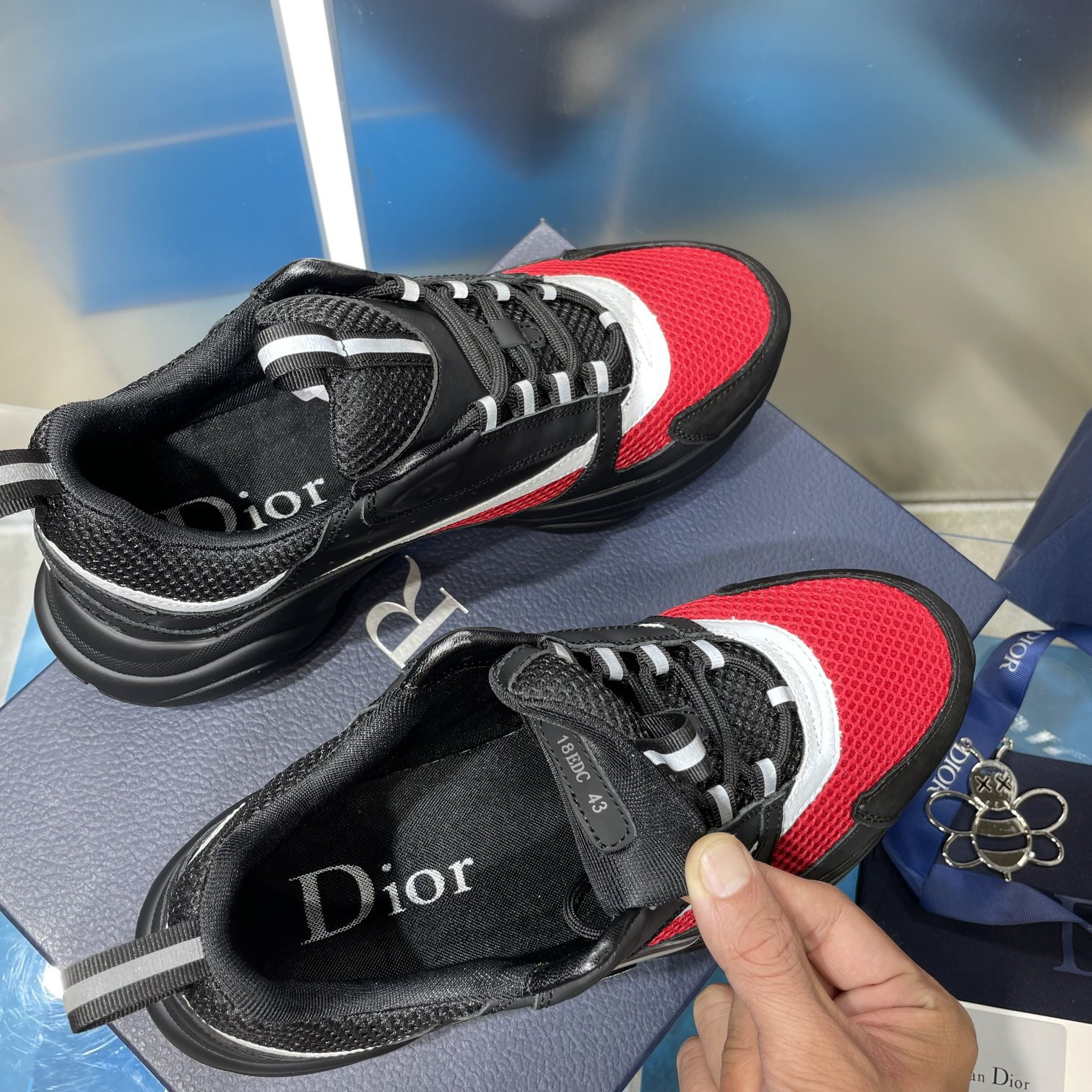 UA Dior B22 black and red Sneaker