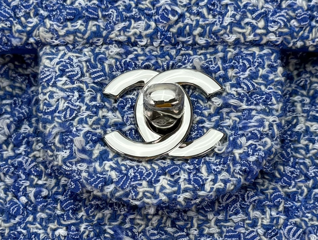 CHANEL MINI CLASSIC 11.12 HANDBAG  Tweed & Silver-Tone Metal 4.7 × 7.8 × 2.3 in