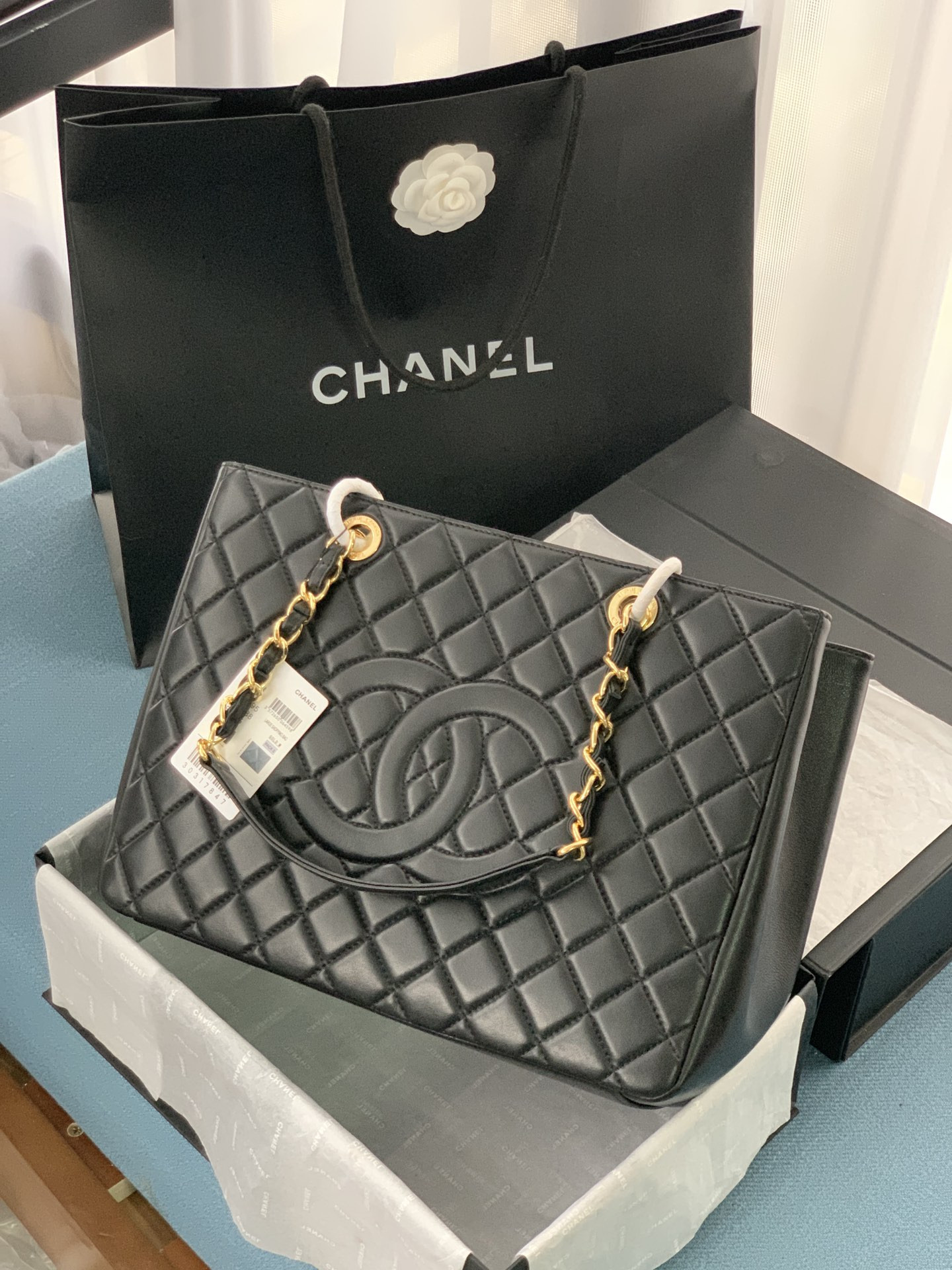 CHANEL GST Lambskin LEATHER HARDWARE  24X33X13CM
