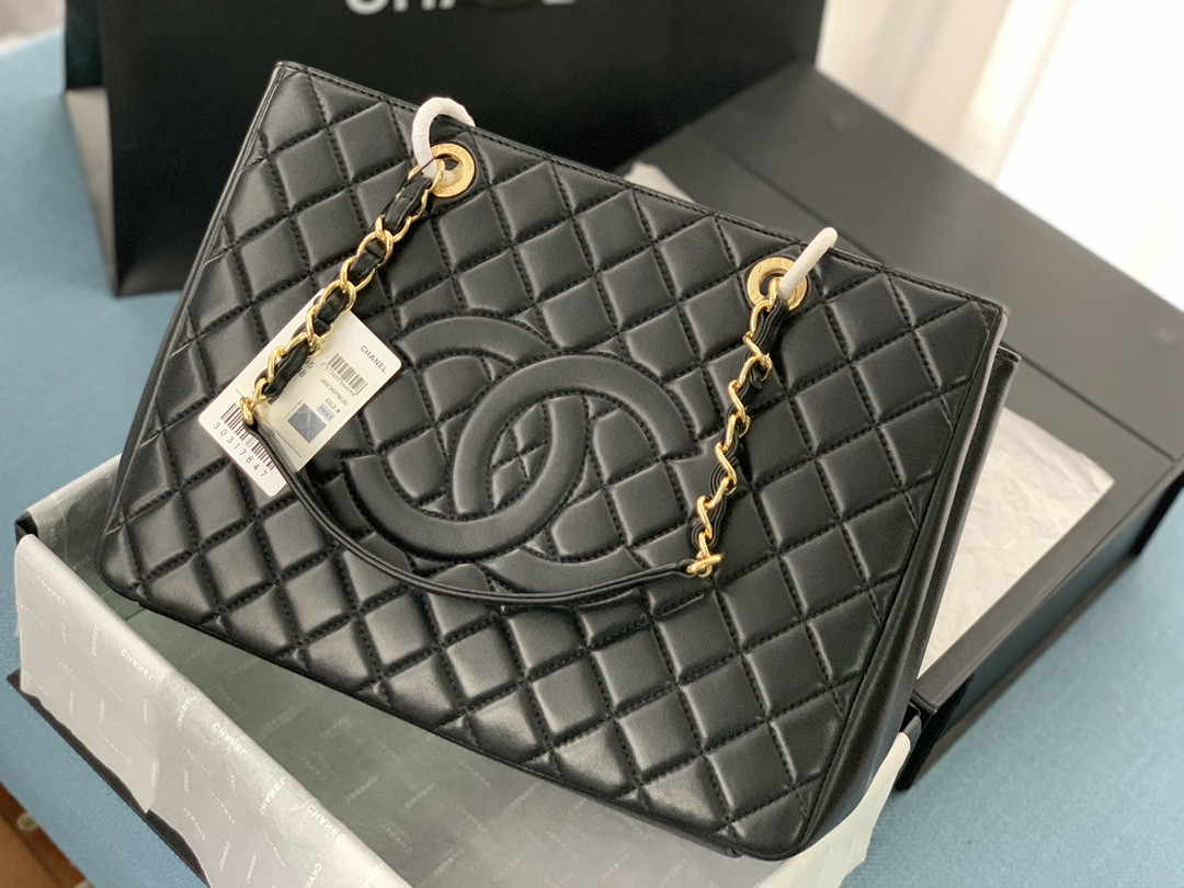 CHANEL GST Lambskin LEATHER HARDWARE  24X33X13CM