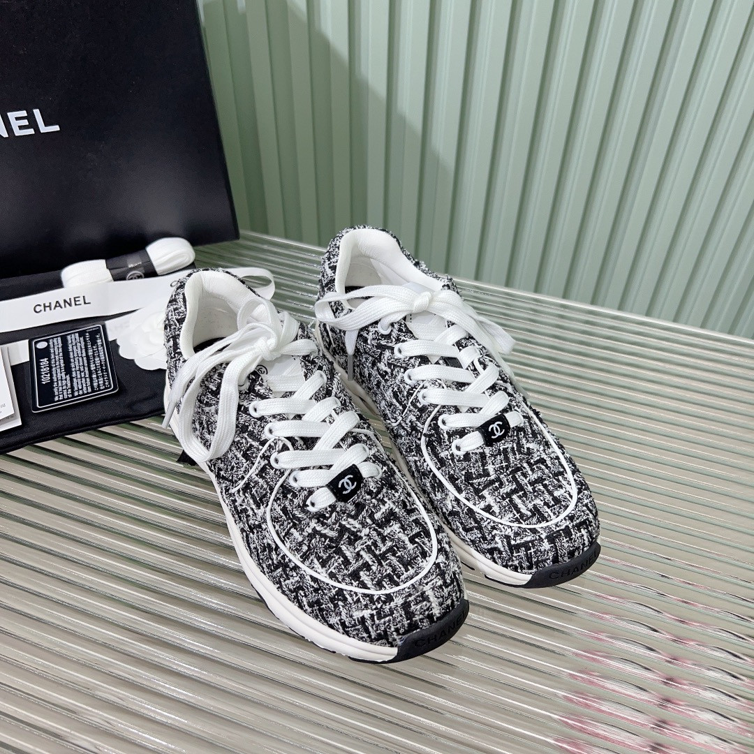 UA CHANEL SNEAKERS Tweed