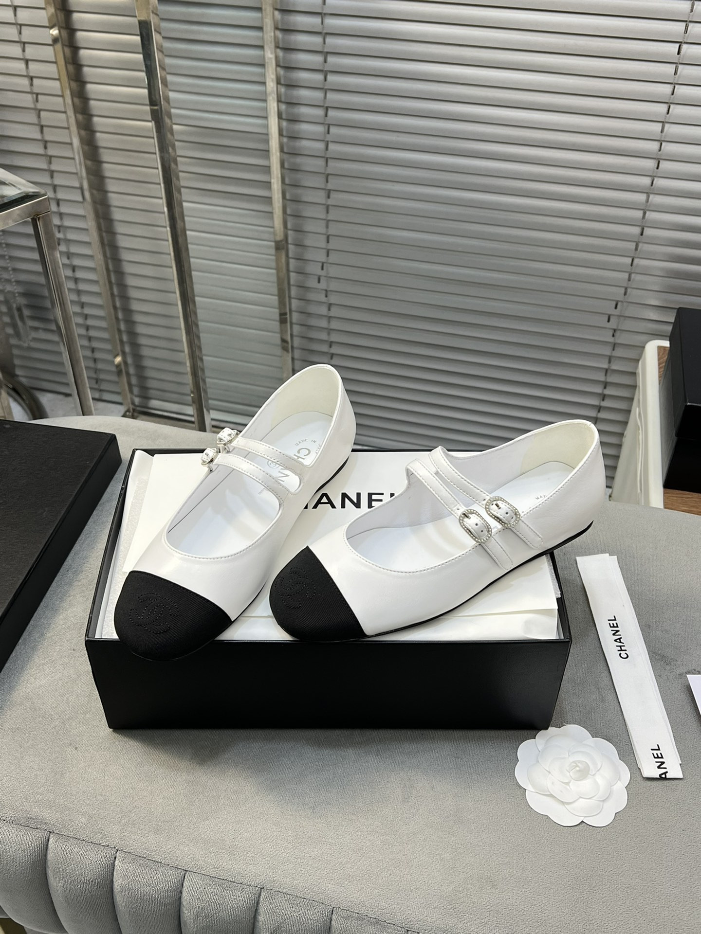 UA CHANEL MARY JANES Lambskin & Grosgrain