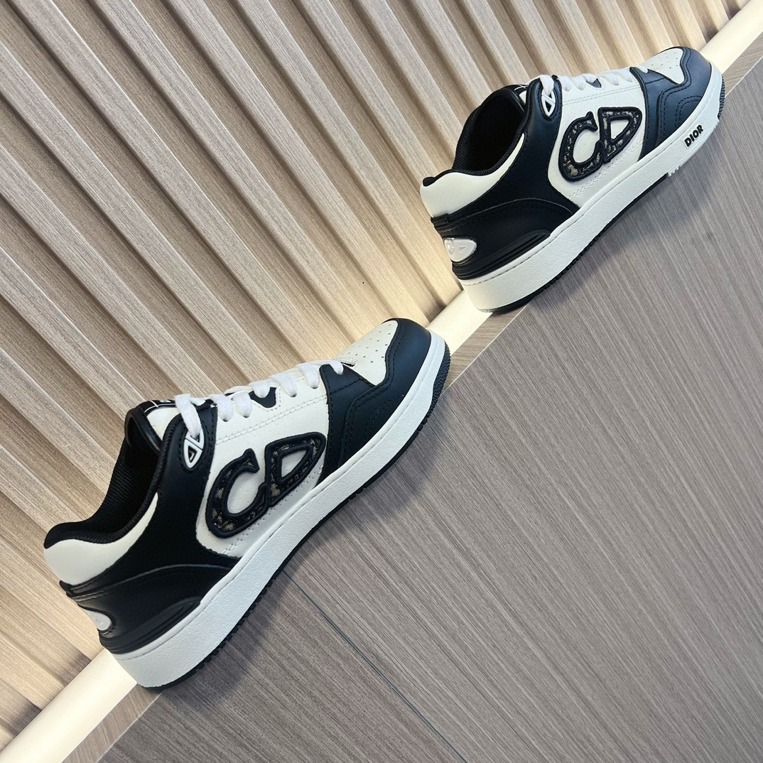 UA DIOR B57 Low-Top Sneaker Black and White