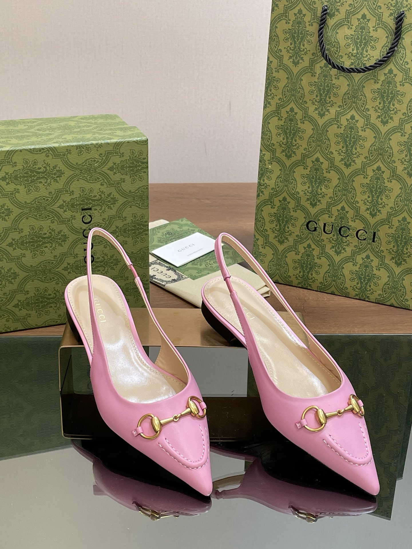 UA GUCCI WOMEN
