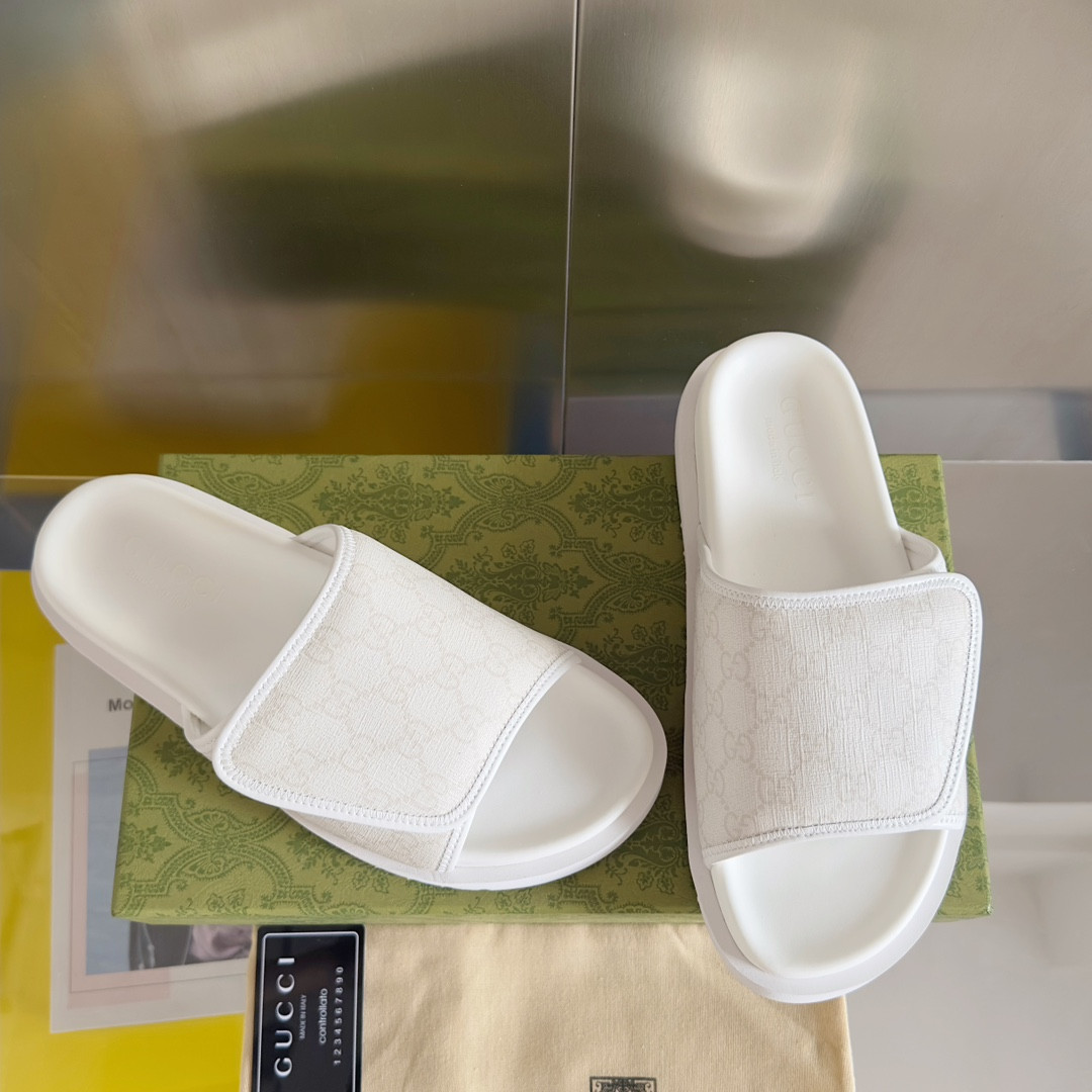 UA GUCCI GG SLIDE SANDAL