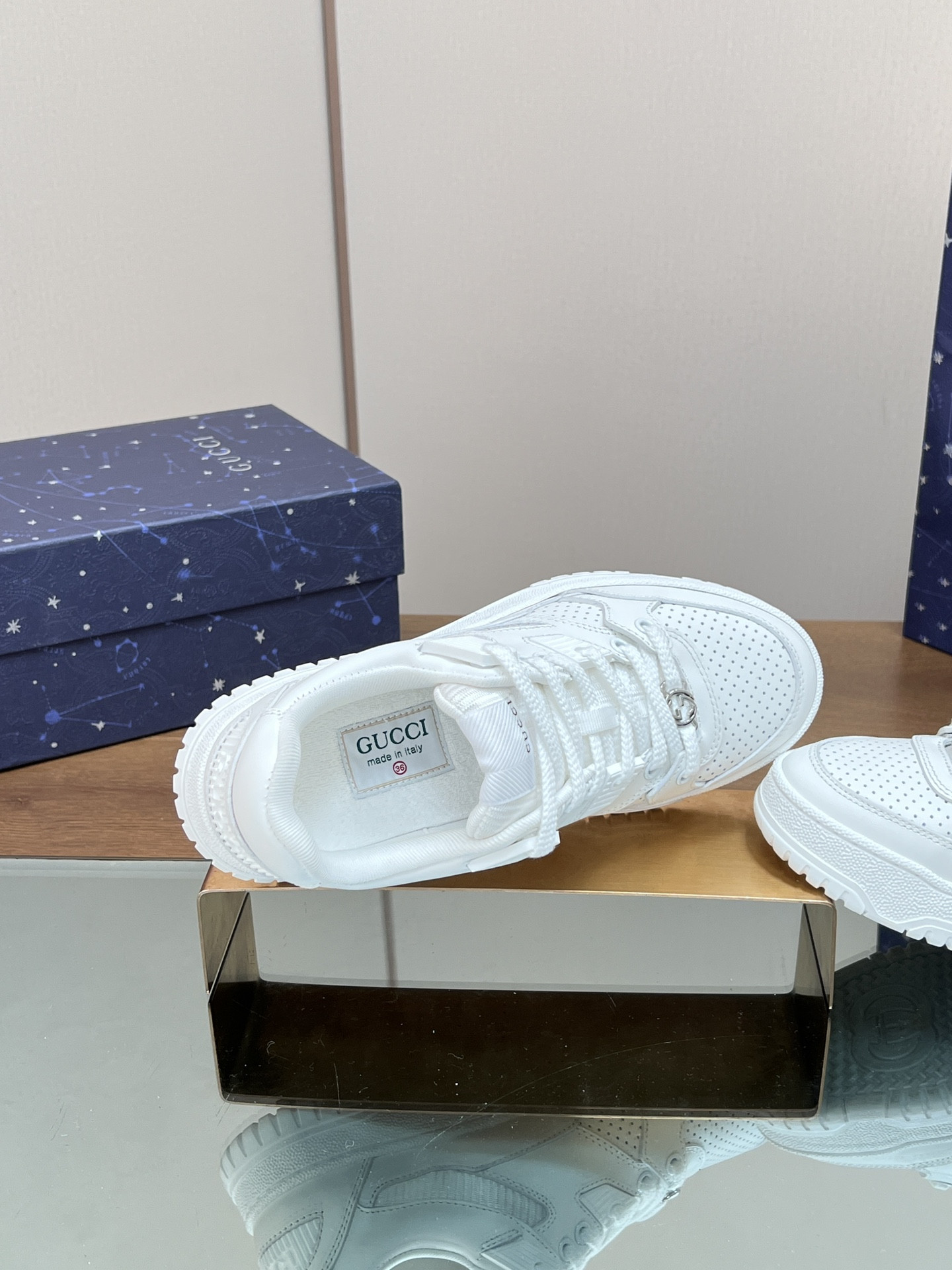 UA GUCCI Low-Top SNEAKER