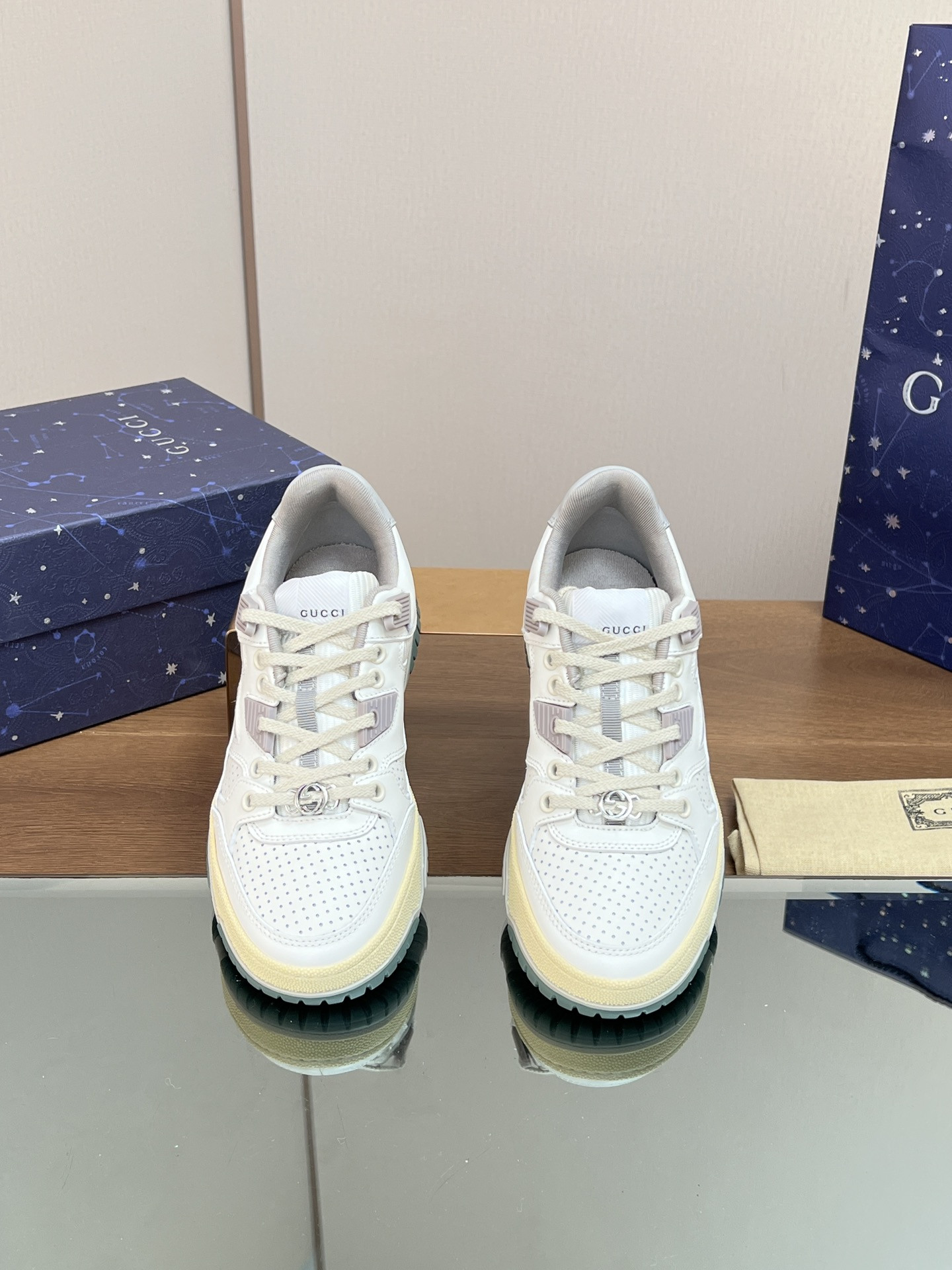 UA GUCCI Low-Top SNEAKER