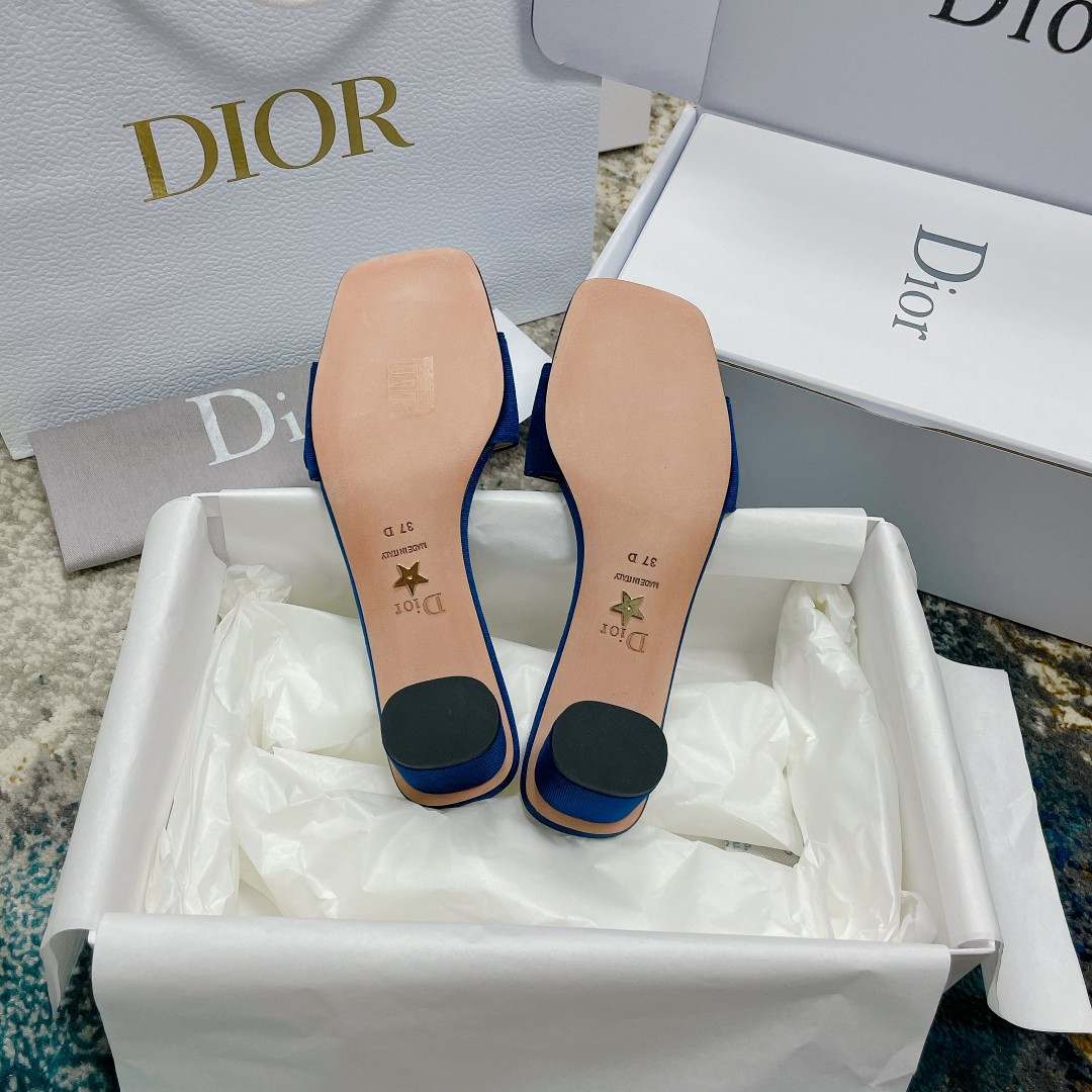 UA Dior Or C