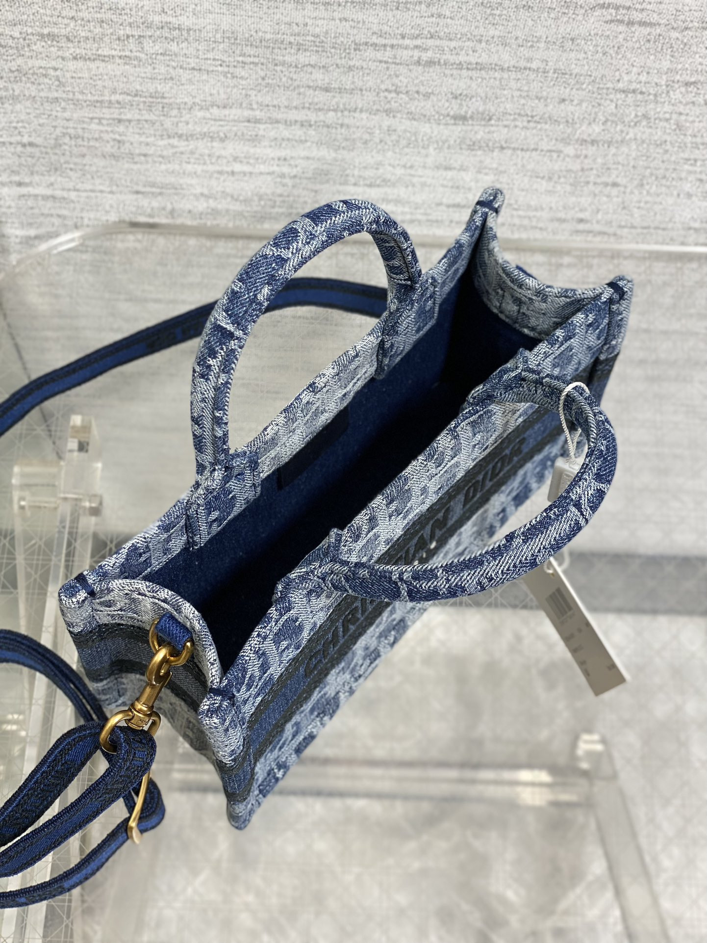 Mini Dior Book Tote Blue Denim Dior Oblique Jacquard 21.5 x 13 x 7.5 cm