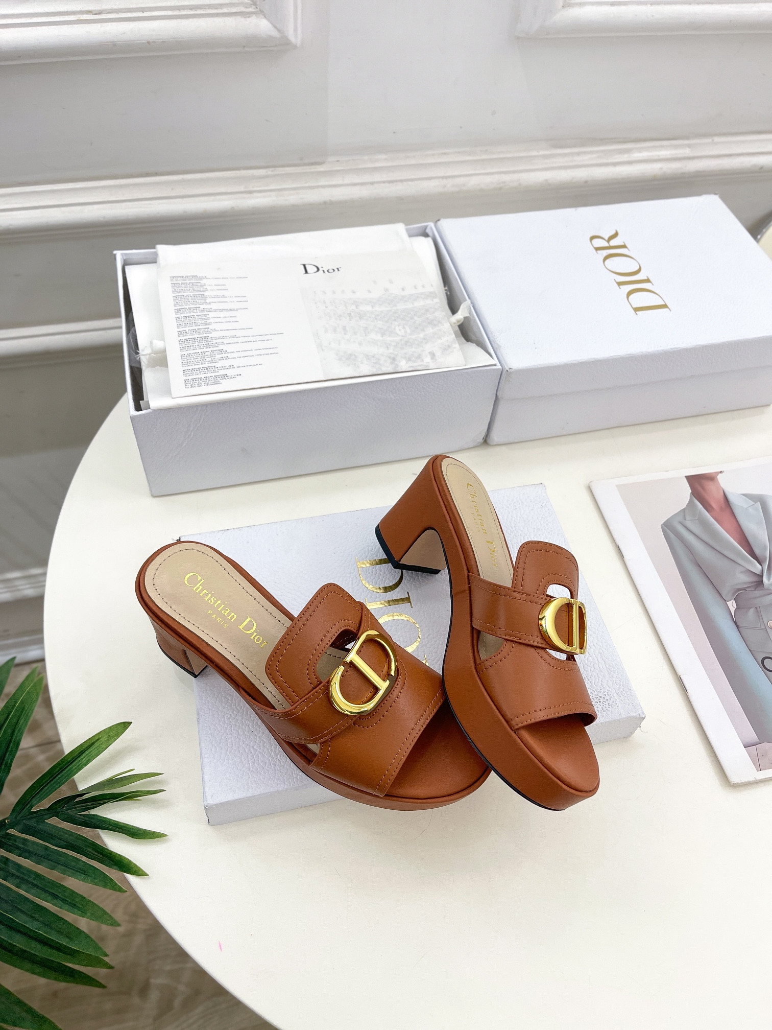 UA DIOR 30 Montaigne Platform Slide