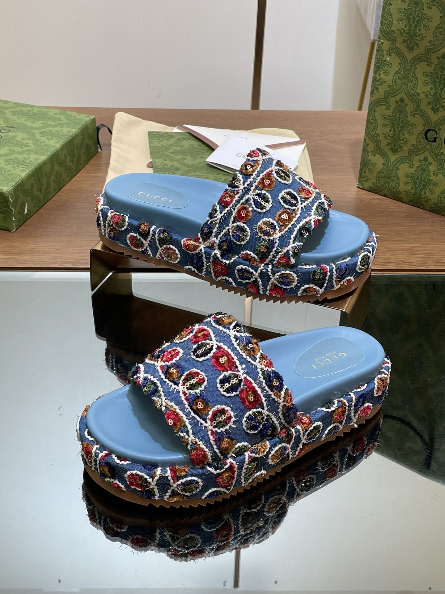 UA GUCCI PLATFORM SLIDE