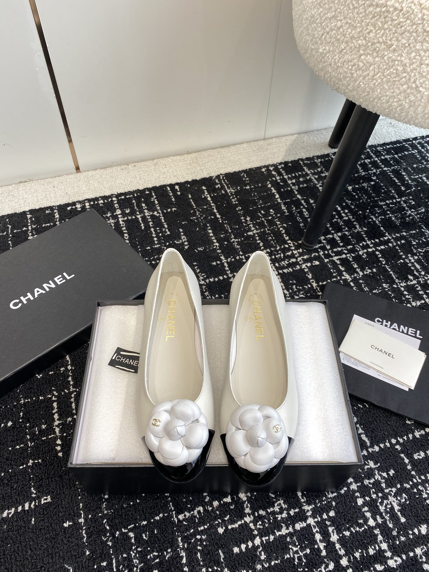 UA CHANEL BALLET FLATS
