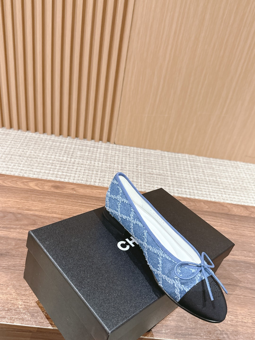 UA CHANEL BALLET FLATS