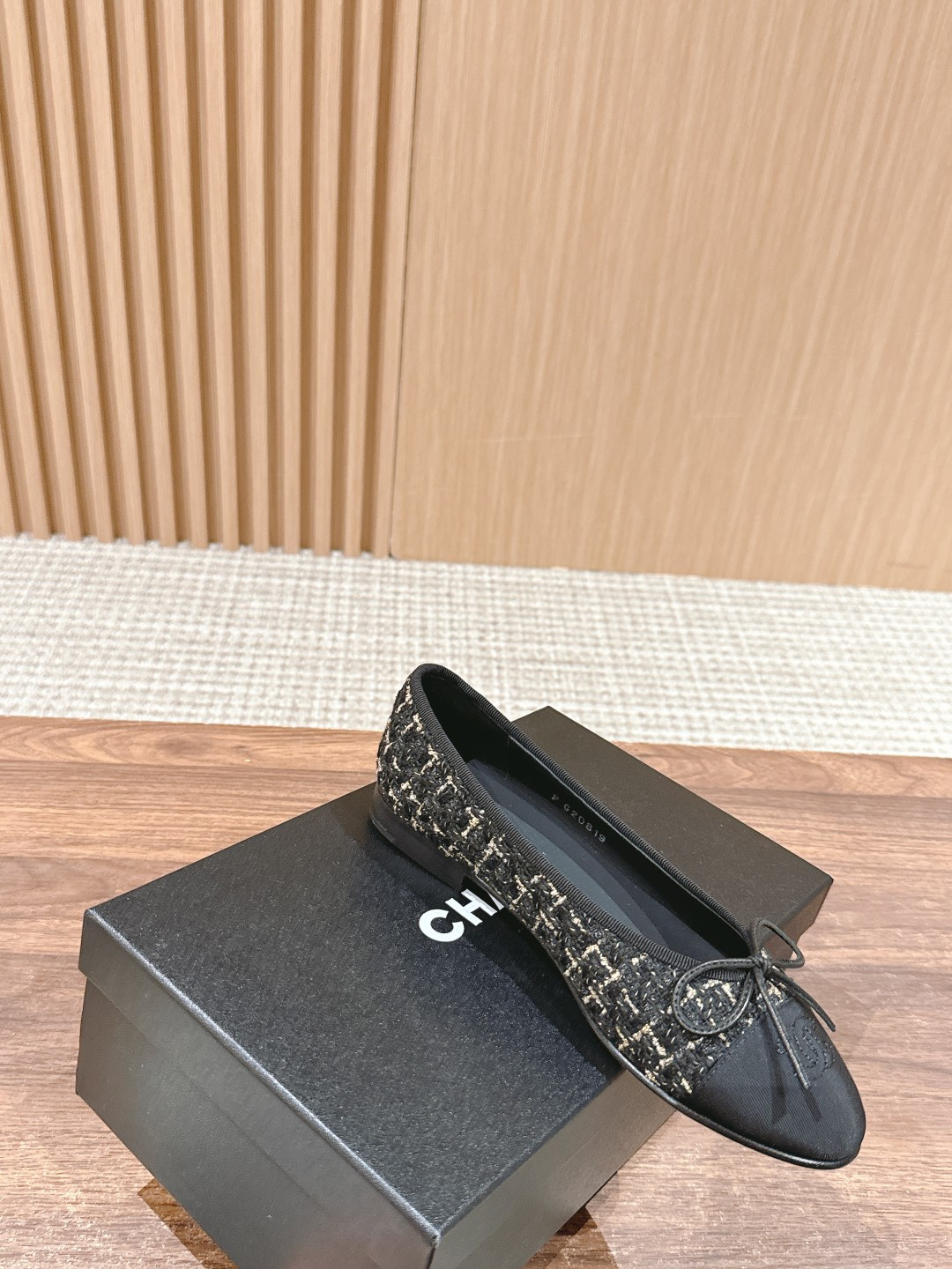 UA CHANEL BALLET FLATS