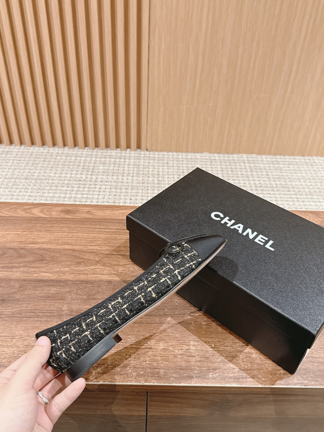 UA CHANEL BALLET FLATS
