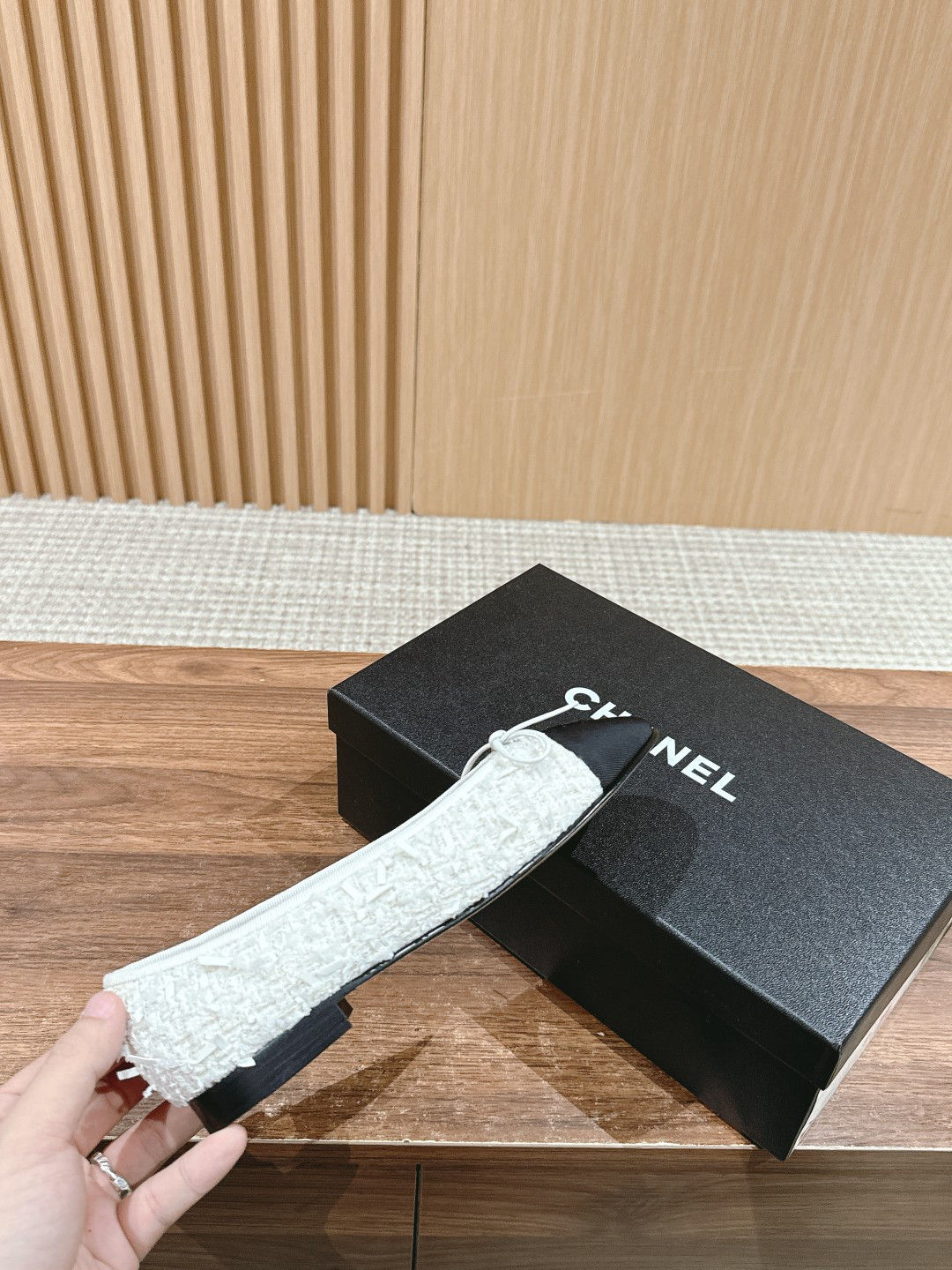 UA CHANEL BALLET FLATS