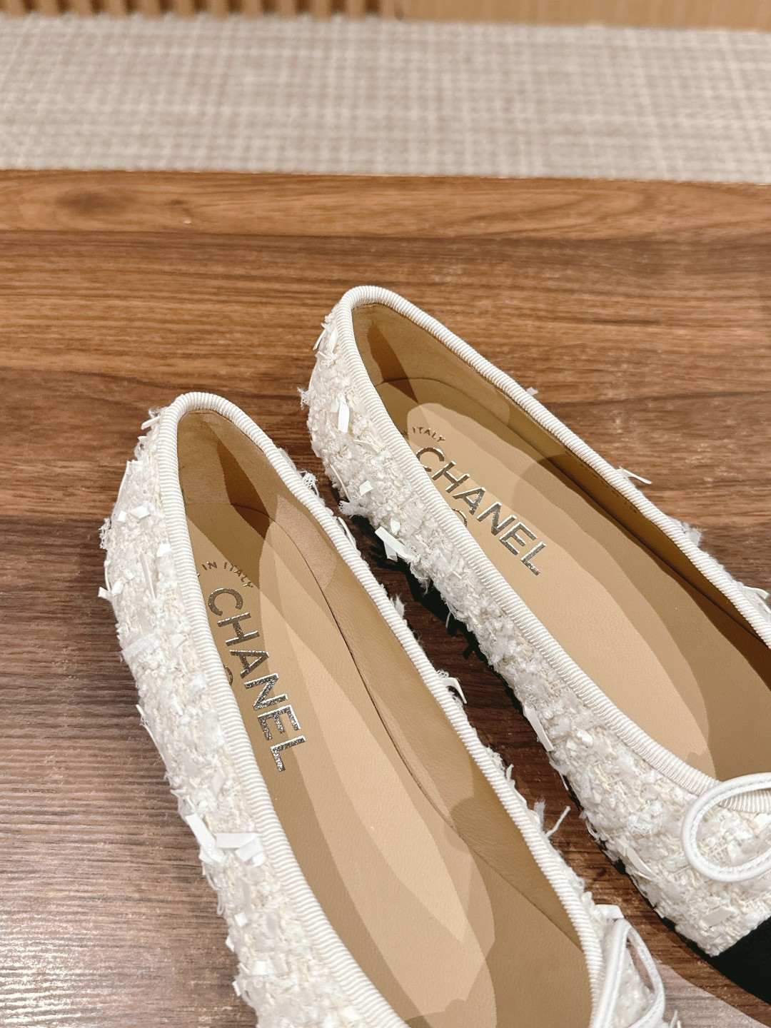 UA CHANEL BALLET FLATS