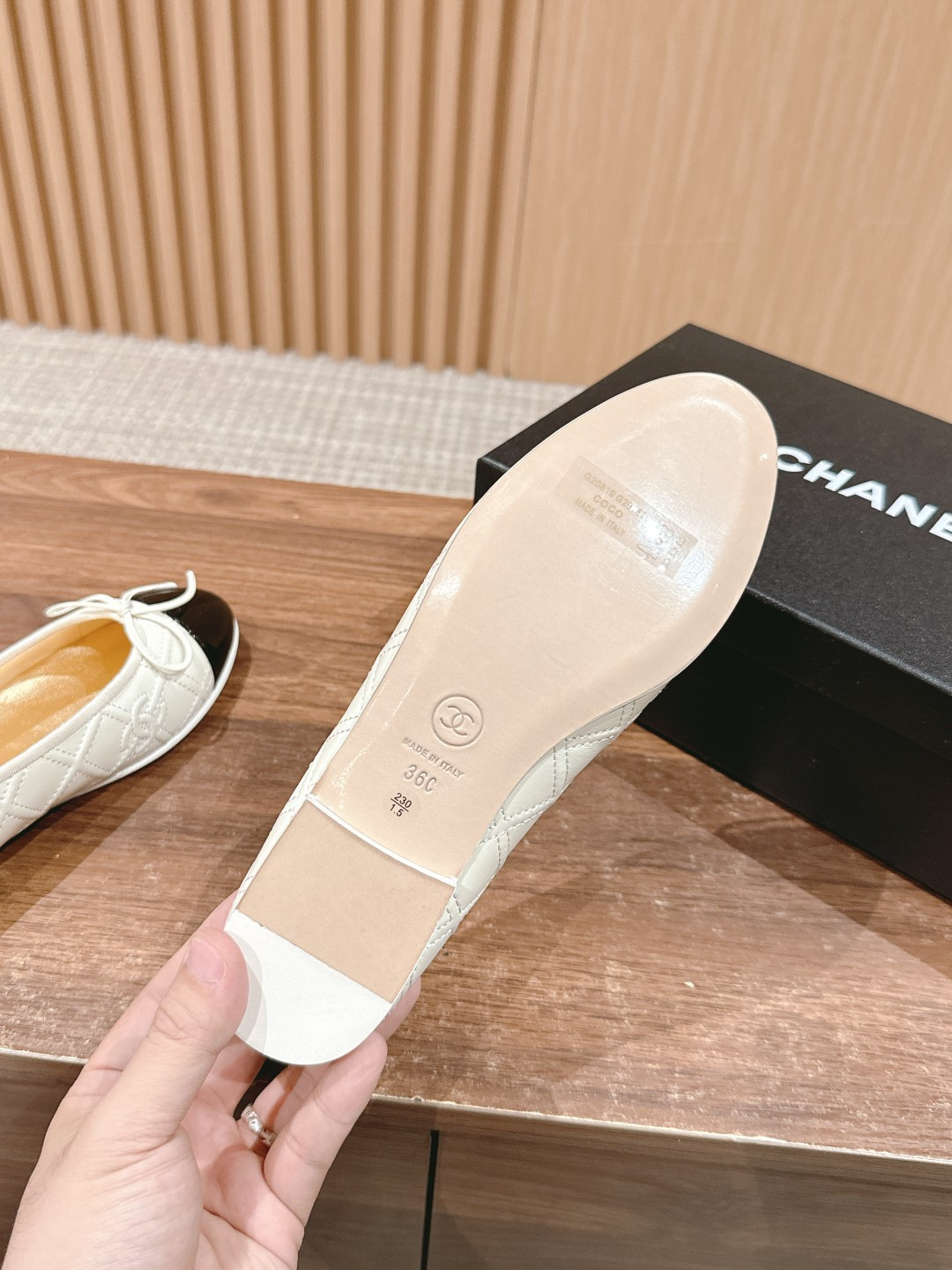 UA CHANEL BALLET FLATS