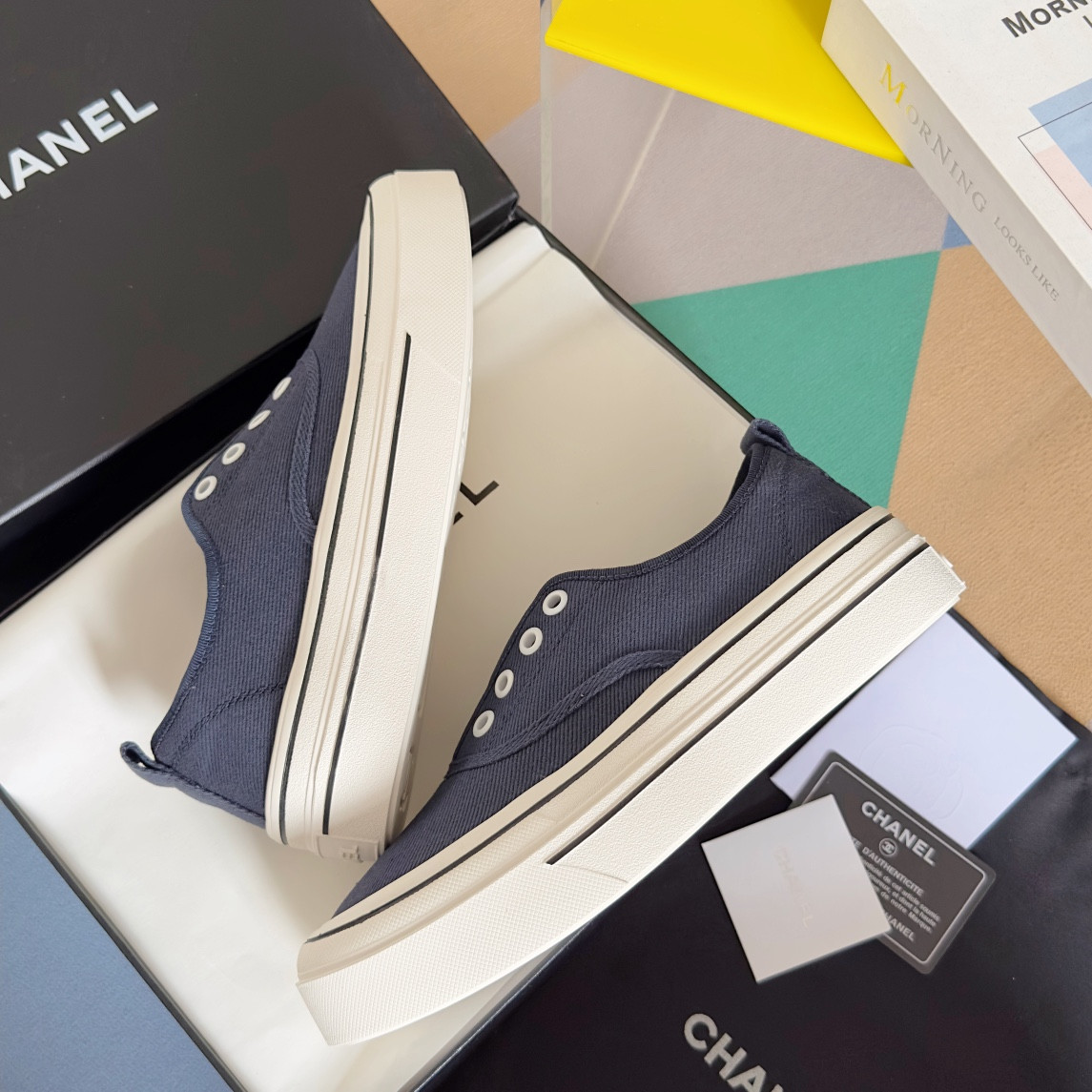 UA CHANEL SNEAKER