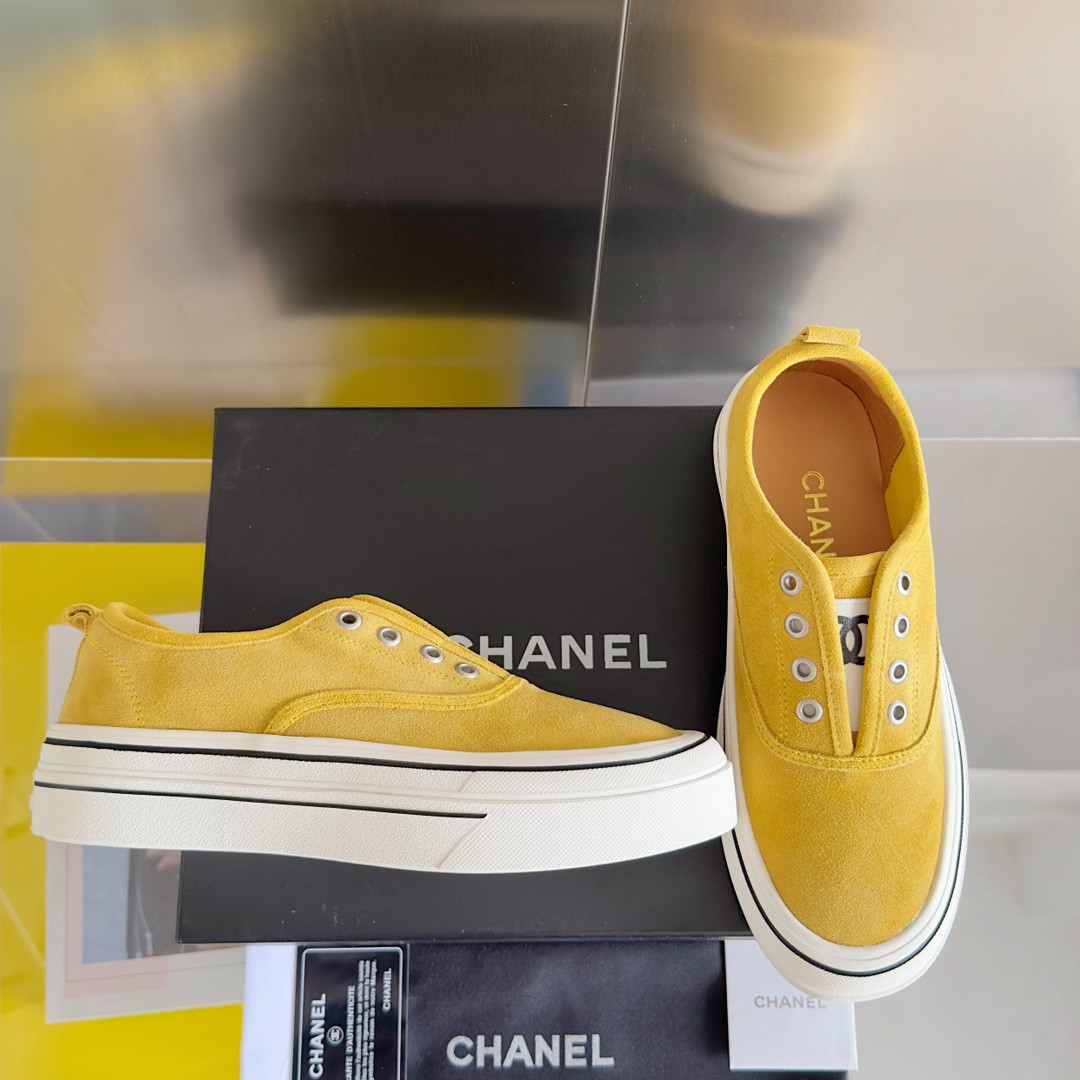 UA CHANEL SNEAKER