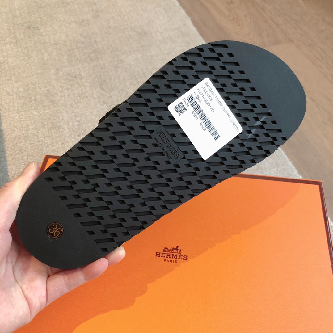 UA Hermès Empire Sandal