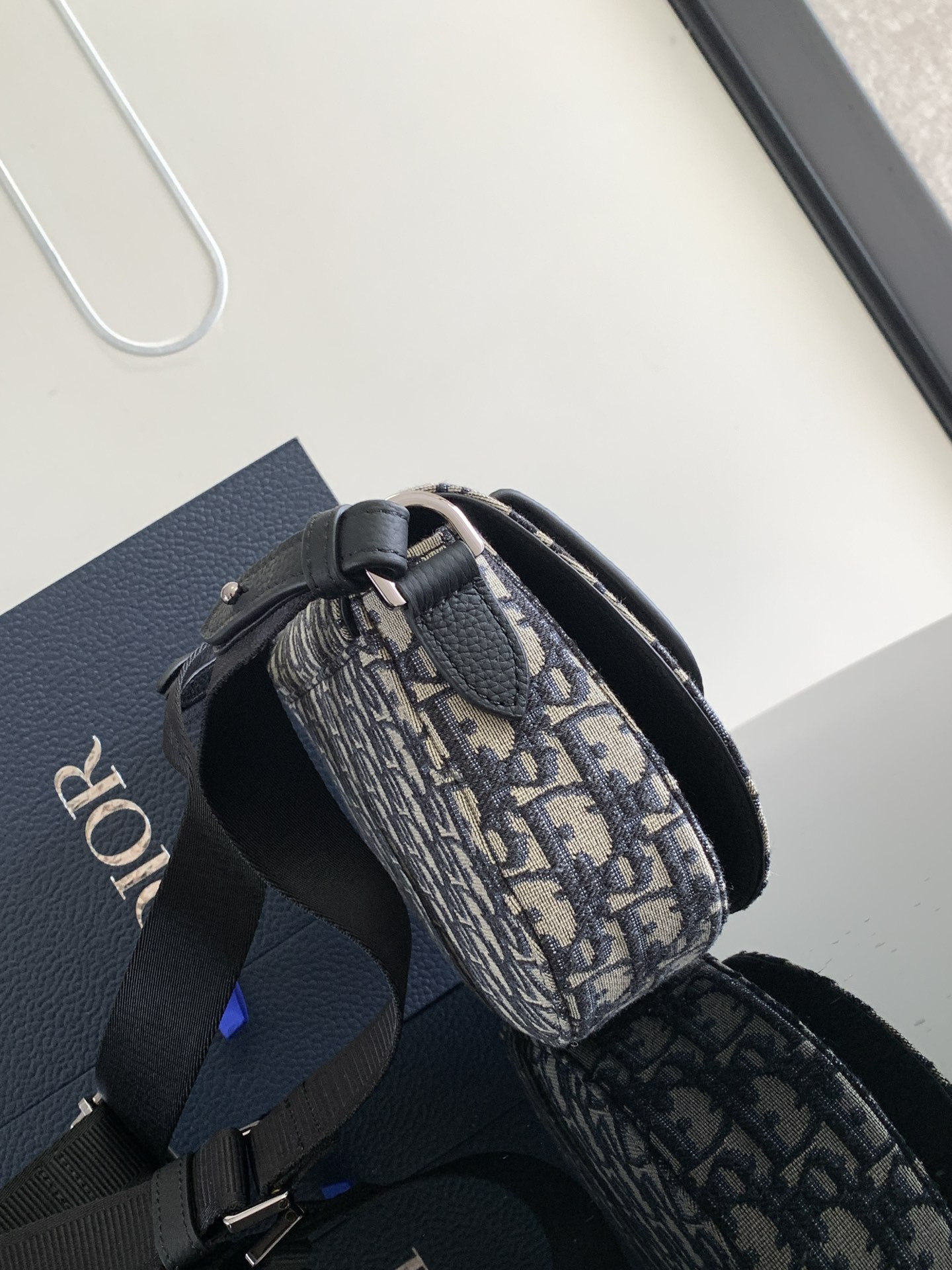 Dior Saddle Messenger Bag 24 x 16.5 x 5.5 cm