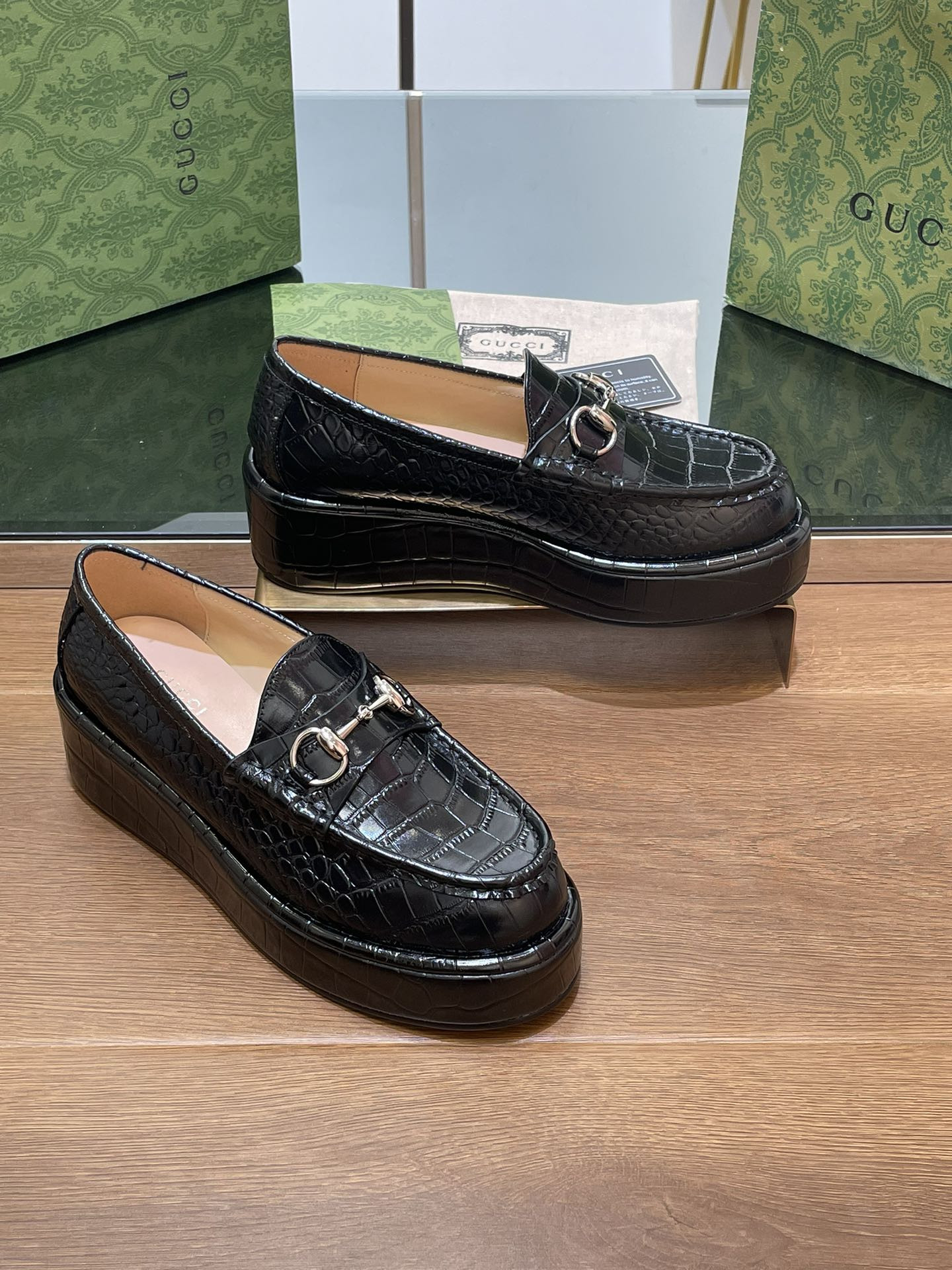 UA GUCCI HORSEBIT WEDGE LOAFER