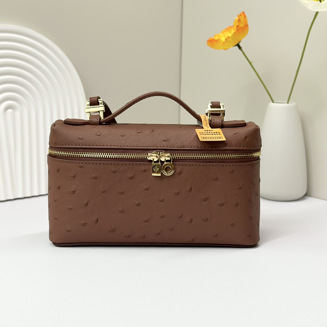 Loro Piana Extra Pocket L19 Ostrich-grained Leather 11 x 19 x 6.5 cm