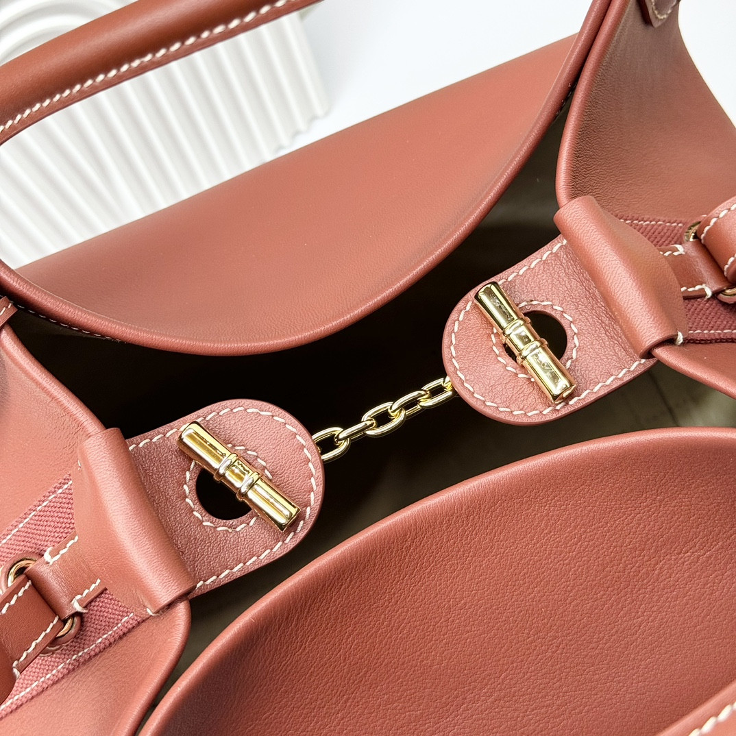 Loro Piana Large Bale Bag Smooth Calfskin 24 x 20 x 27 cm