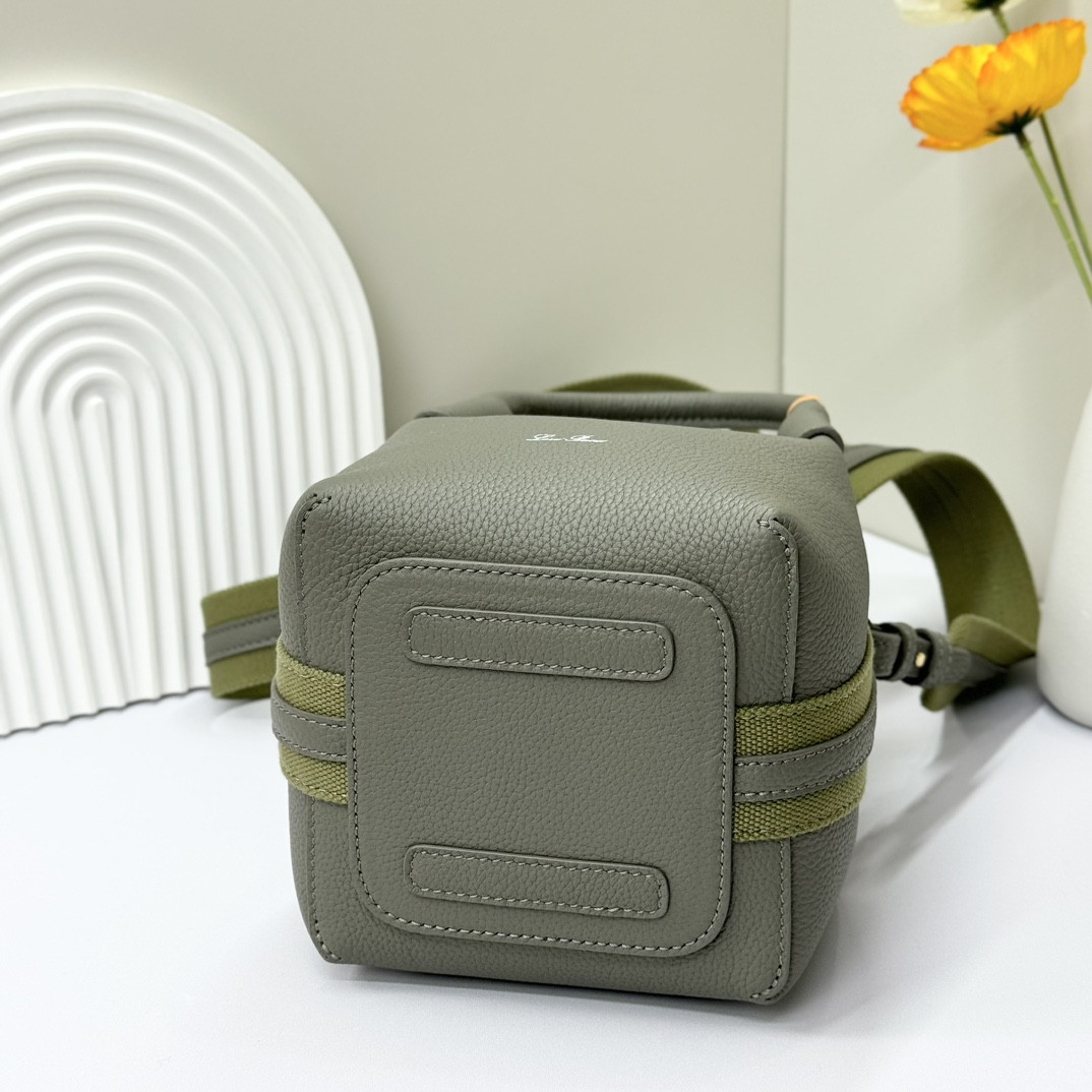 Loro Piana Micro Bale bag Grained Calfskin 23 x 16 x 14 cm