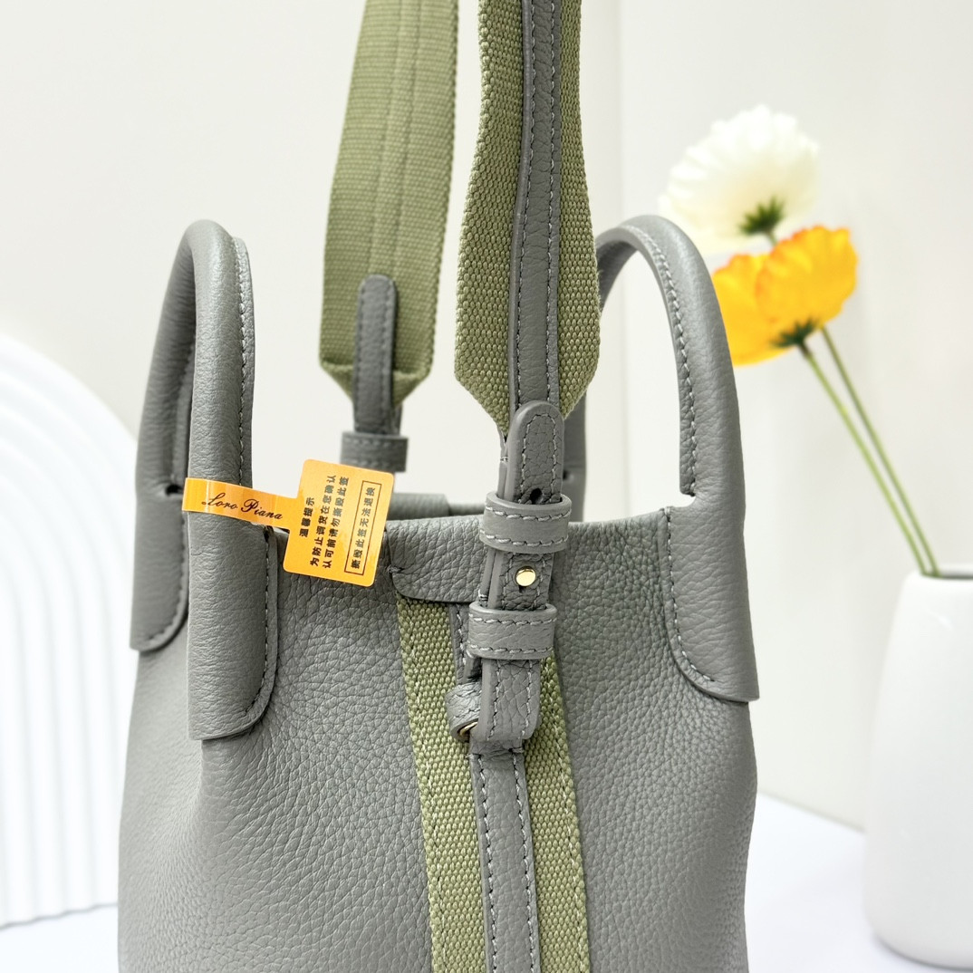 Loro Piana Micro Bale bag Grained Calfskin 23 x 16 x 14 cm