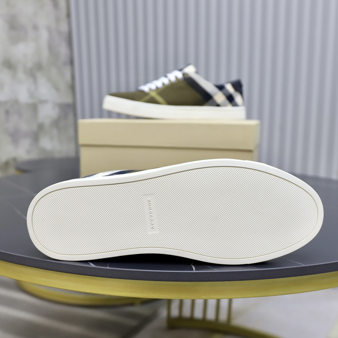 UA Burberry Sneakers