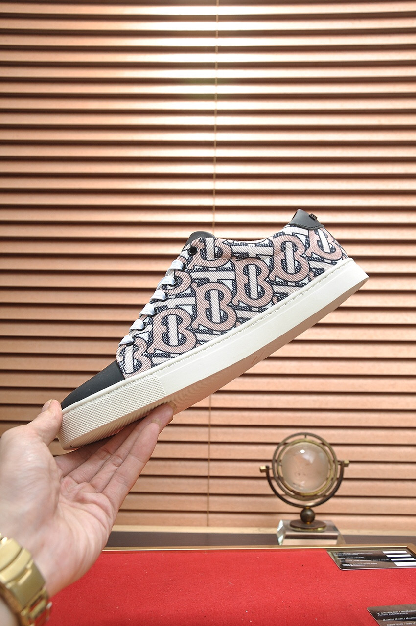 UA Burberry Sneakers