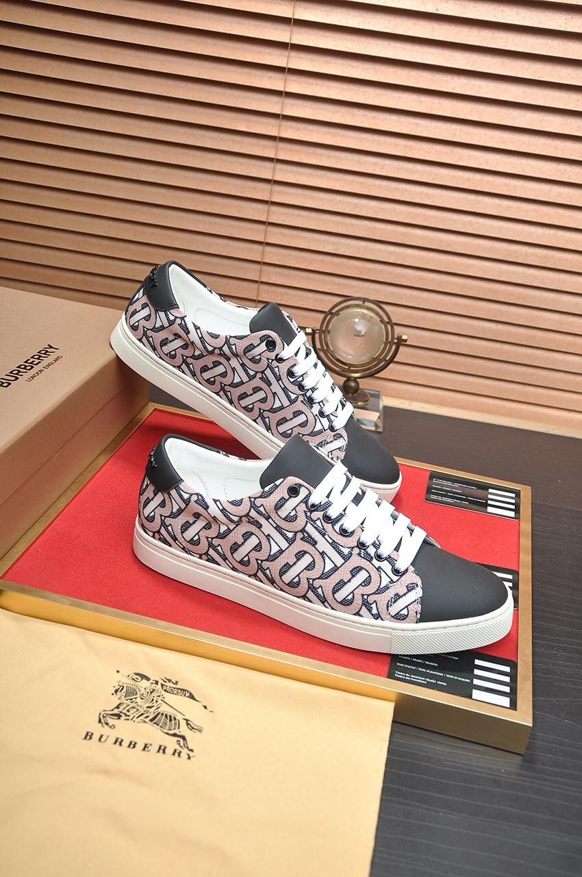 UA Burberry Sneakers