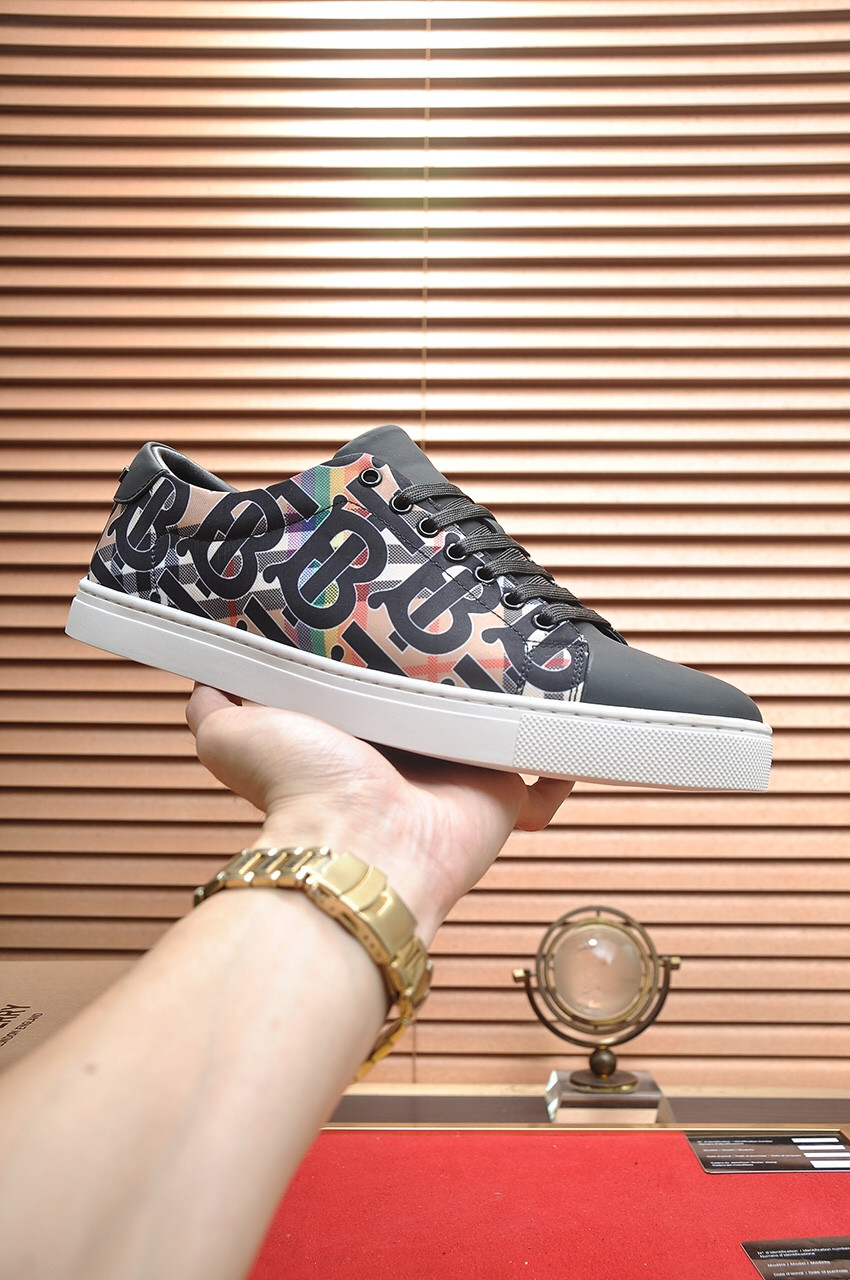 UA Burberry Sneakers