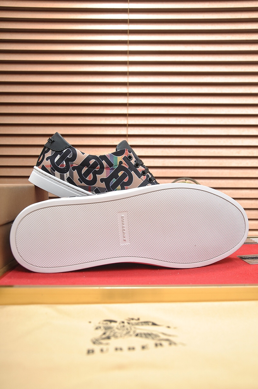 UA Burberry Sneakers