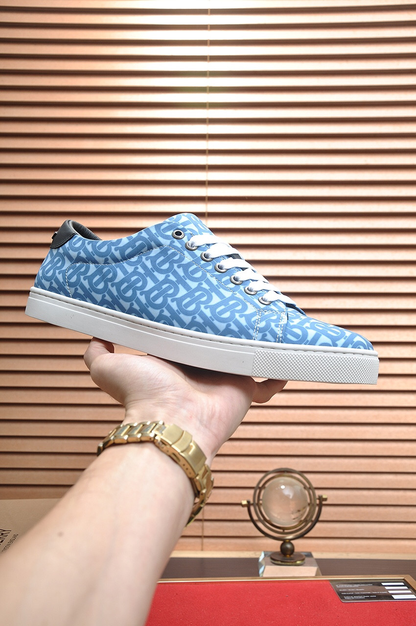 UA Burberry Sneakers