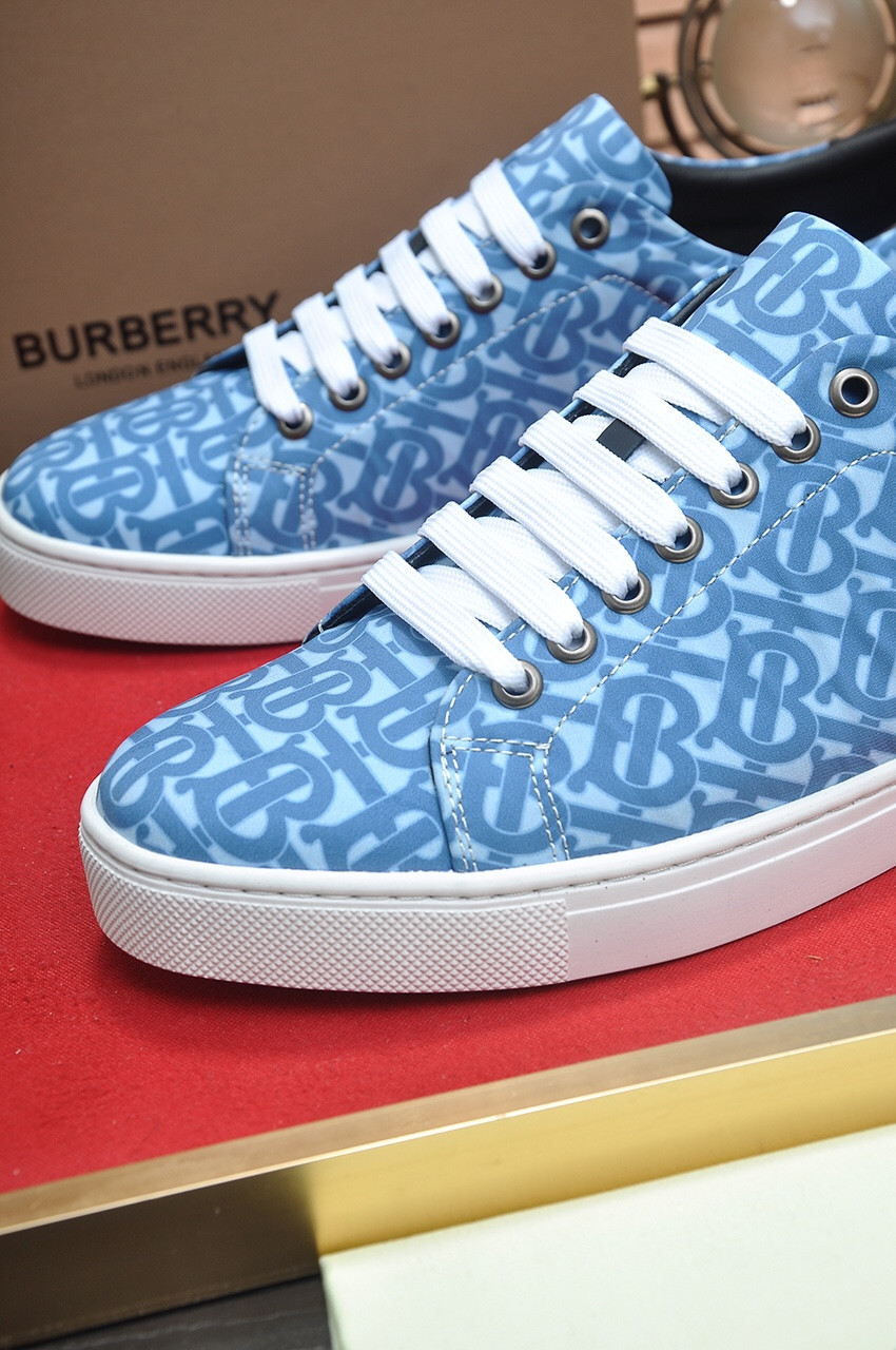 UA Burberry Sneakers
