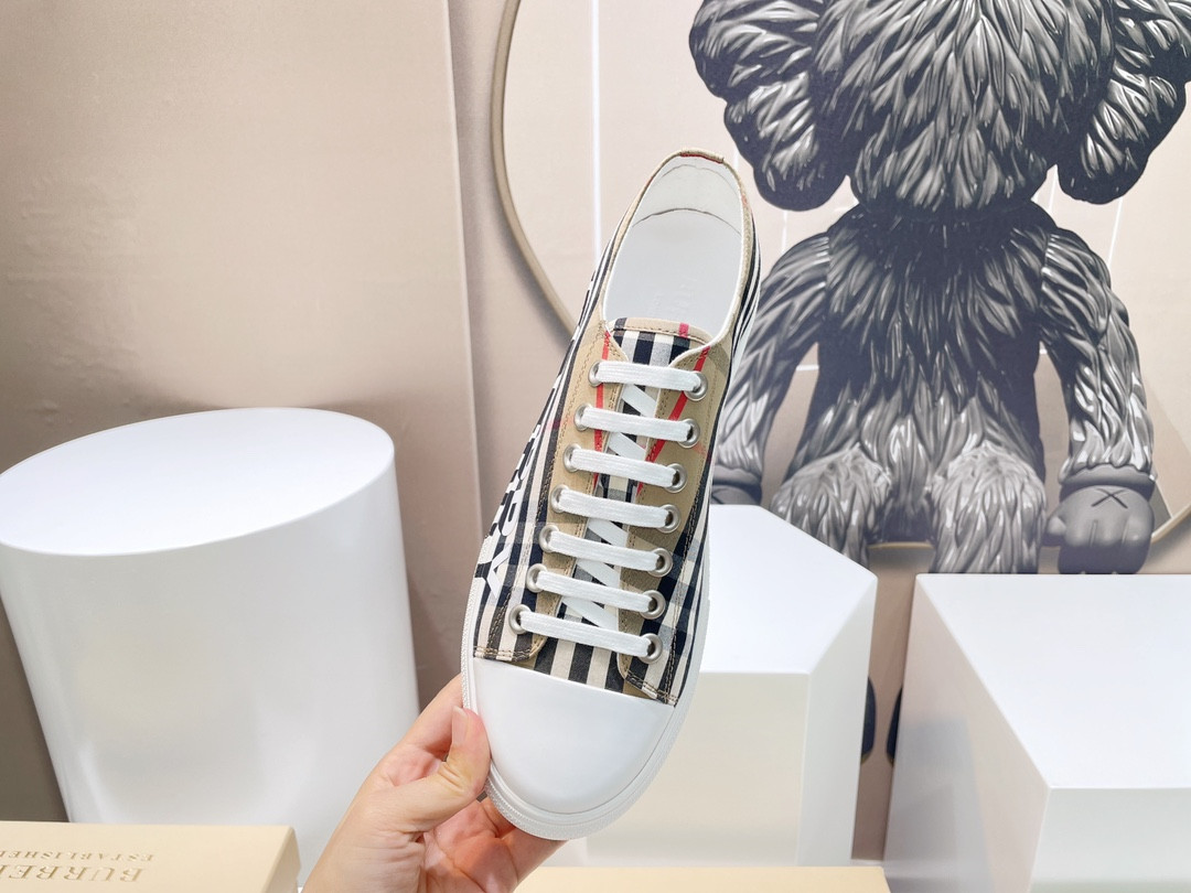 UA Burberry Check Sneakers